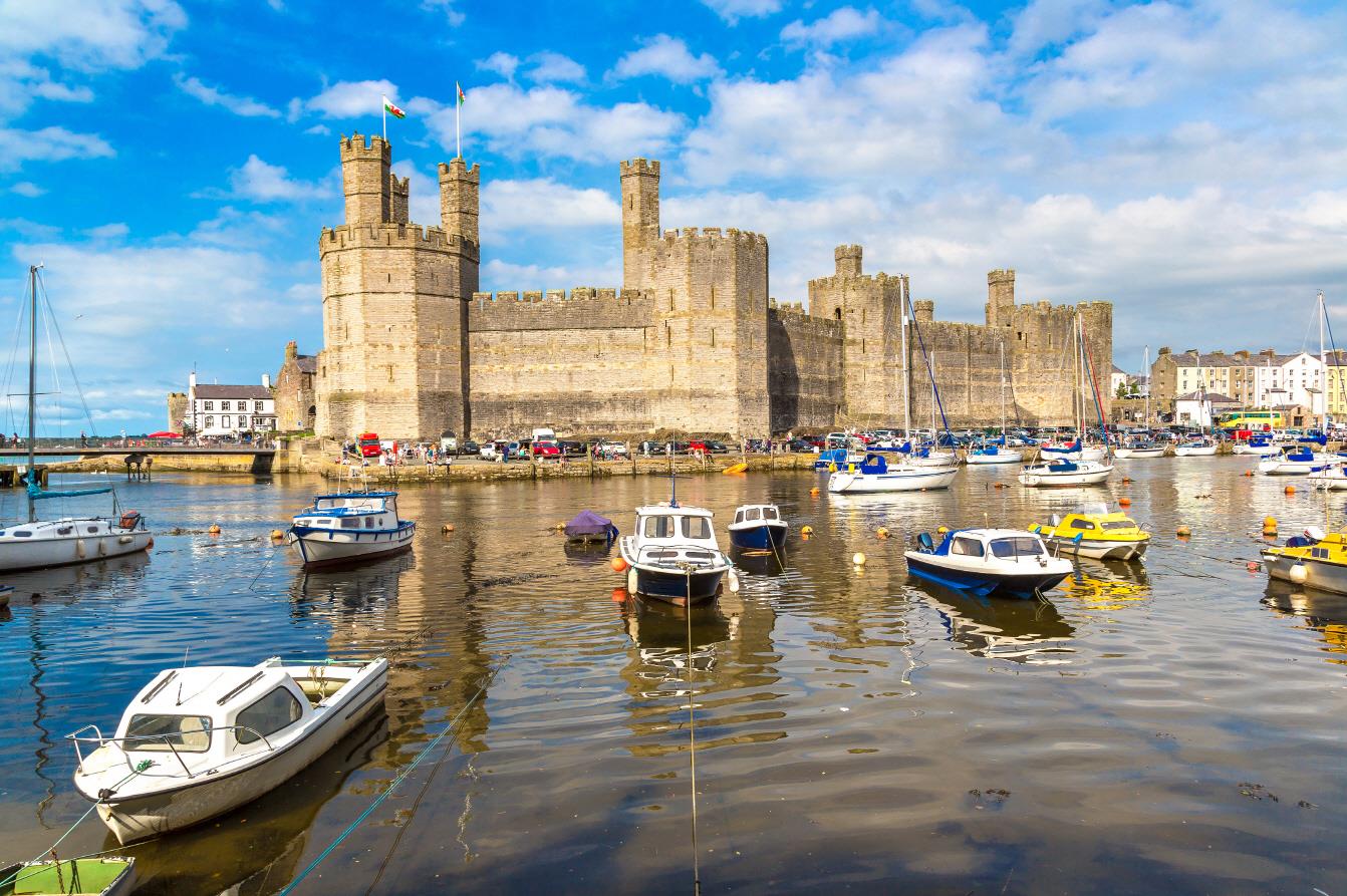 카나번 성  Caernarfon Castle