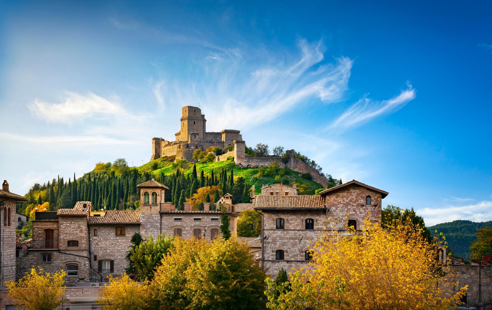 로카 마조레 요새  Rocca Maggiore fortress