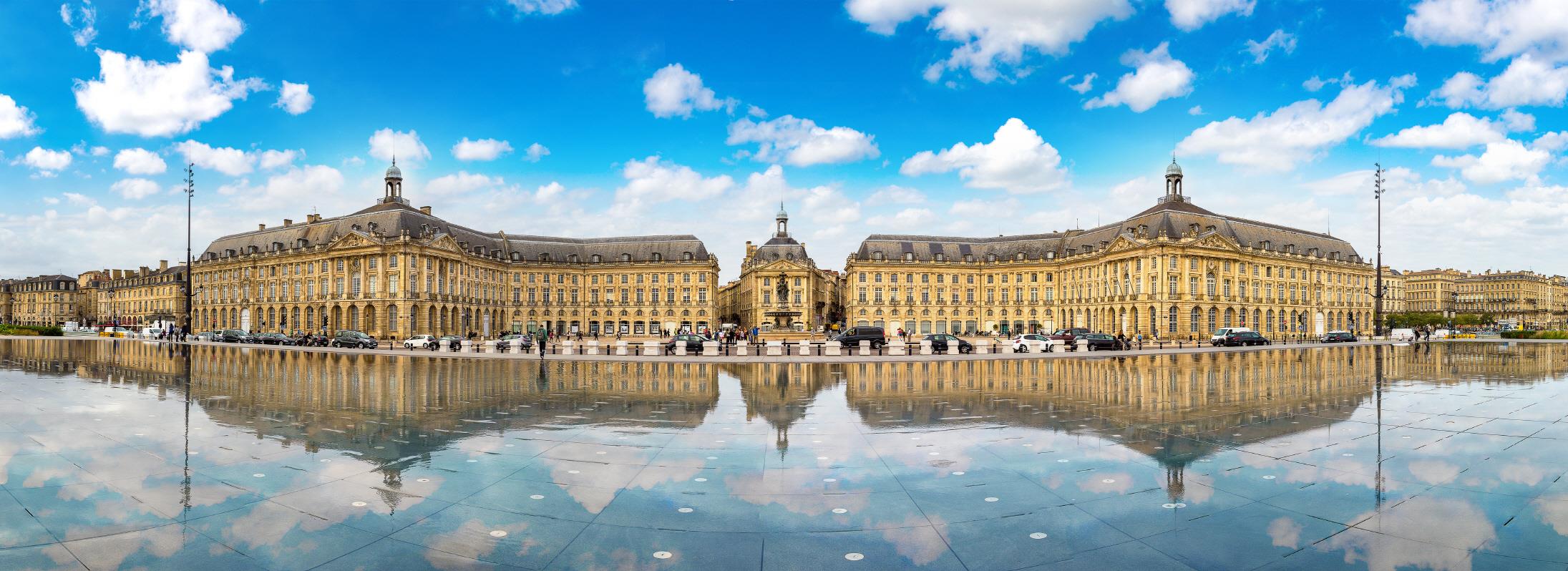 부흐스 광장  Place de la Bourse