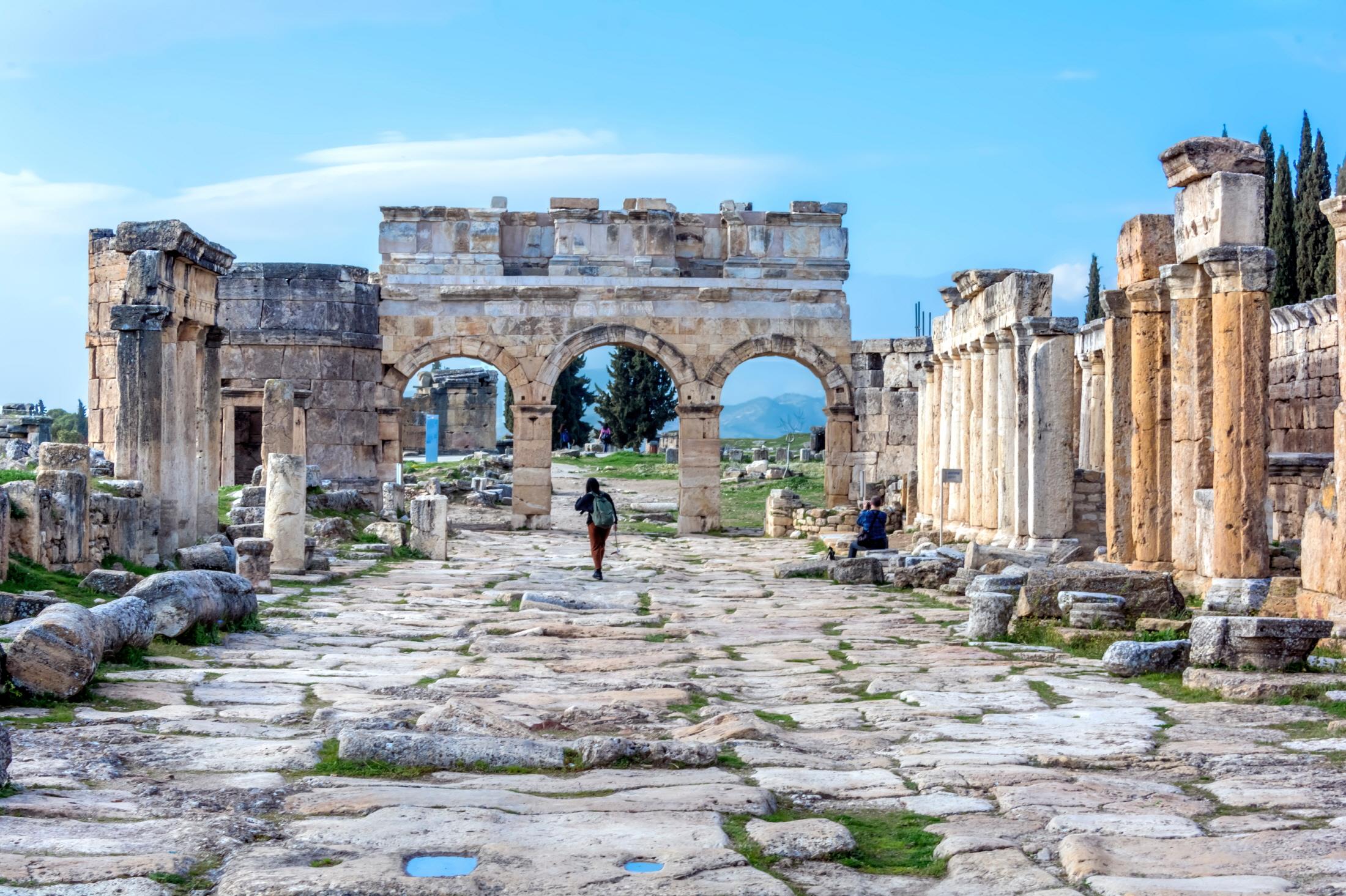 히에라폴리스  Hierapolis