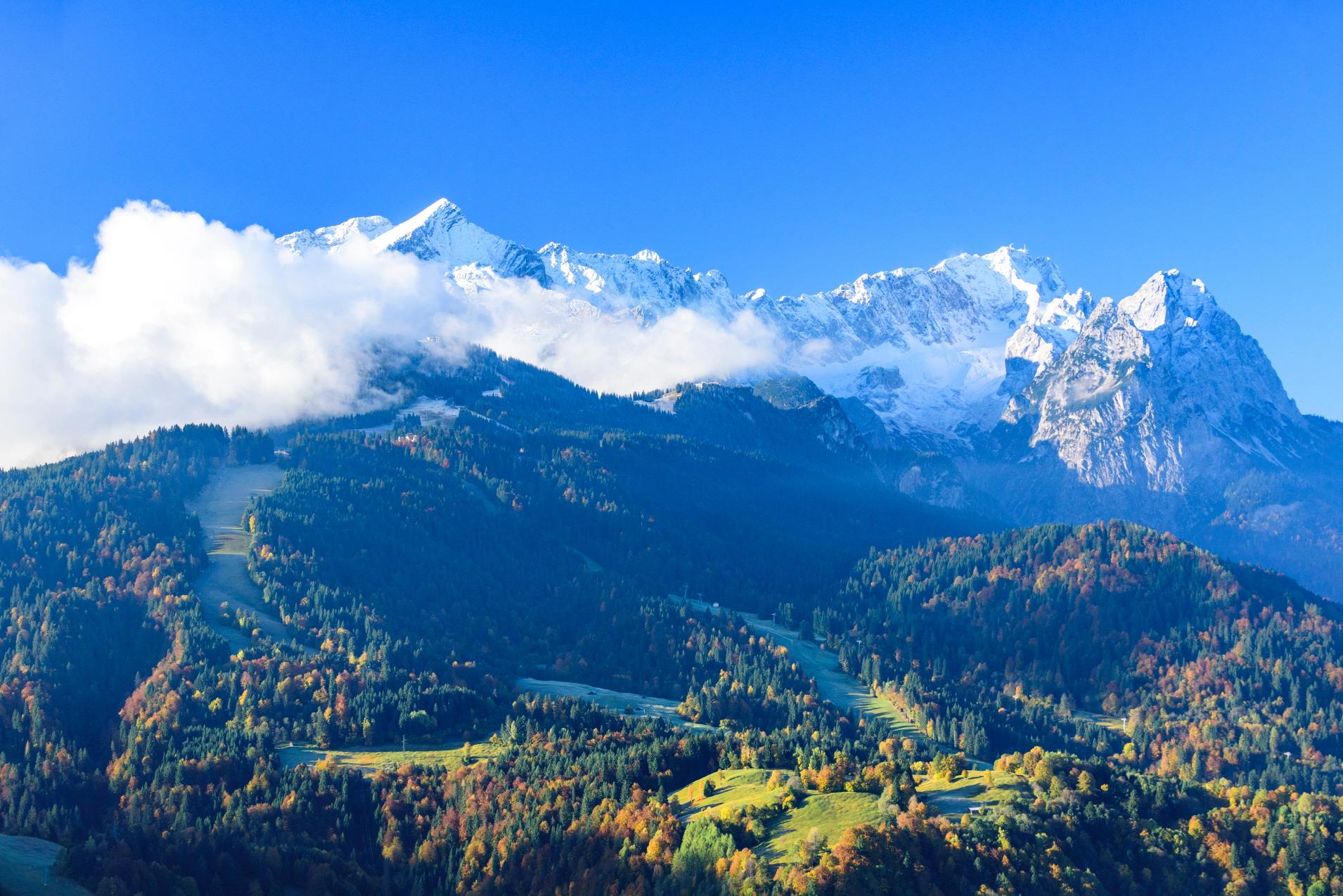 츄크슈피체 산  Zugspitze Mt.