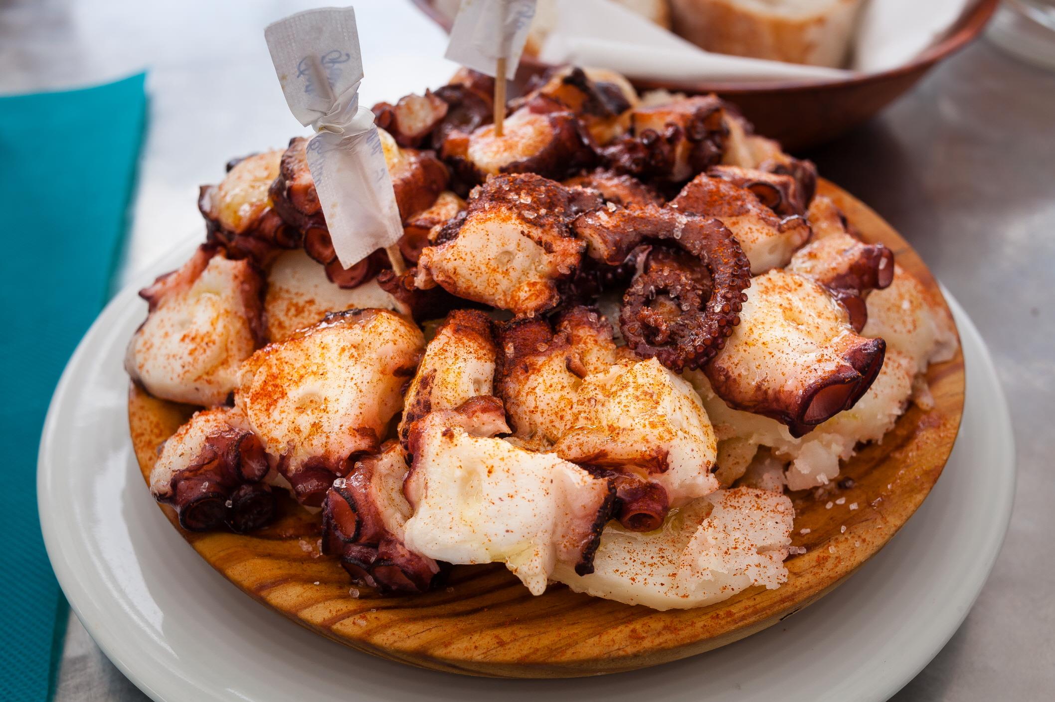 뽈보  Pulpo a la gallega