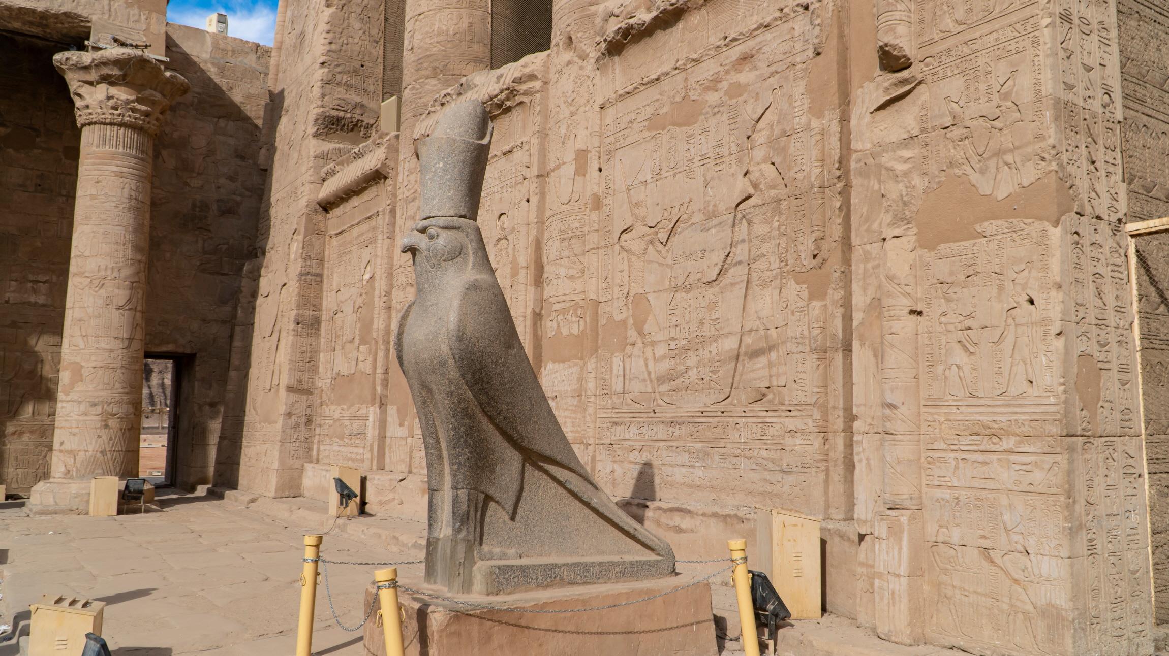 에드푸 신전  The Temple of Horus at Edfu