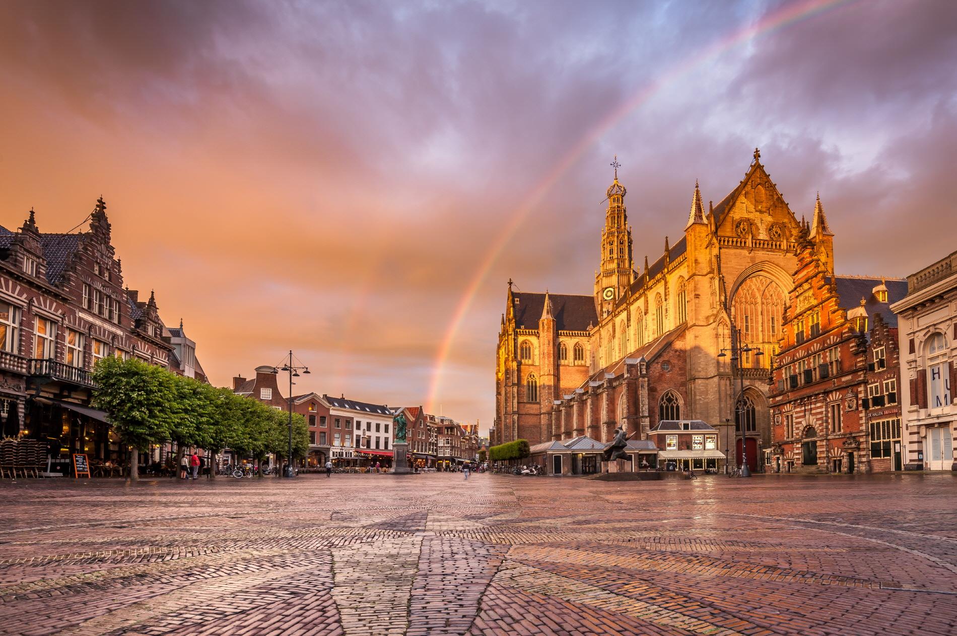 마르크트 광장과 성 바보 교회  Grote Markt and Saint Bavo church