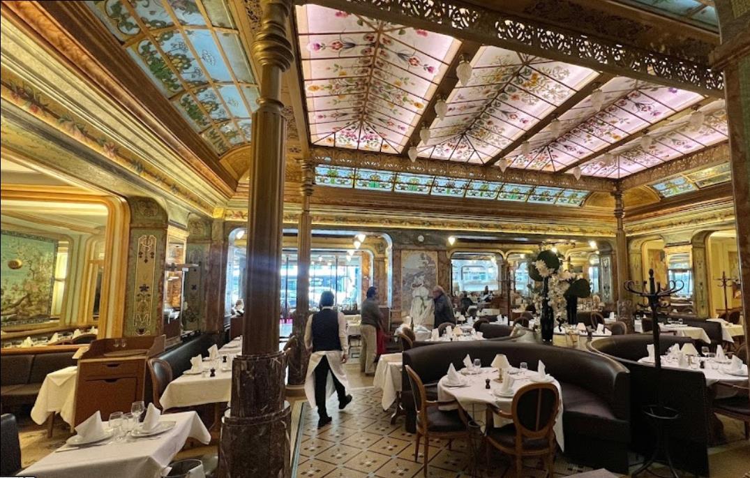 브라스리 모라 레스토랑  Brasserie Mollard Restaurant