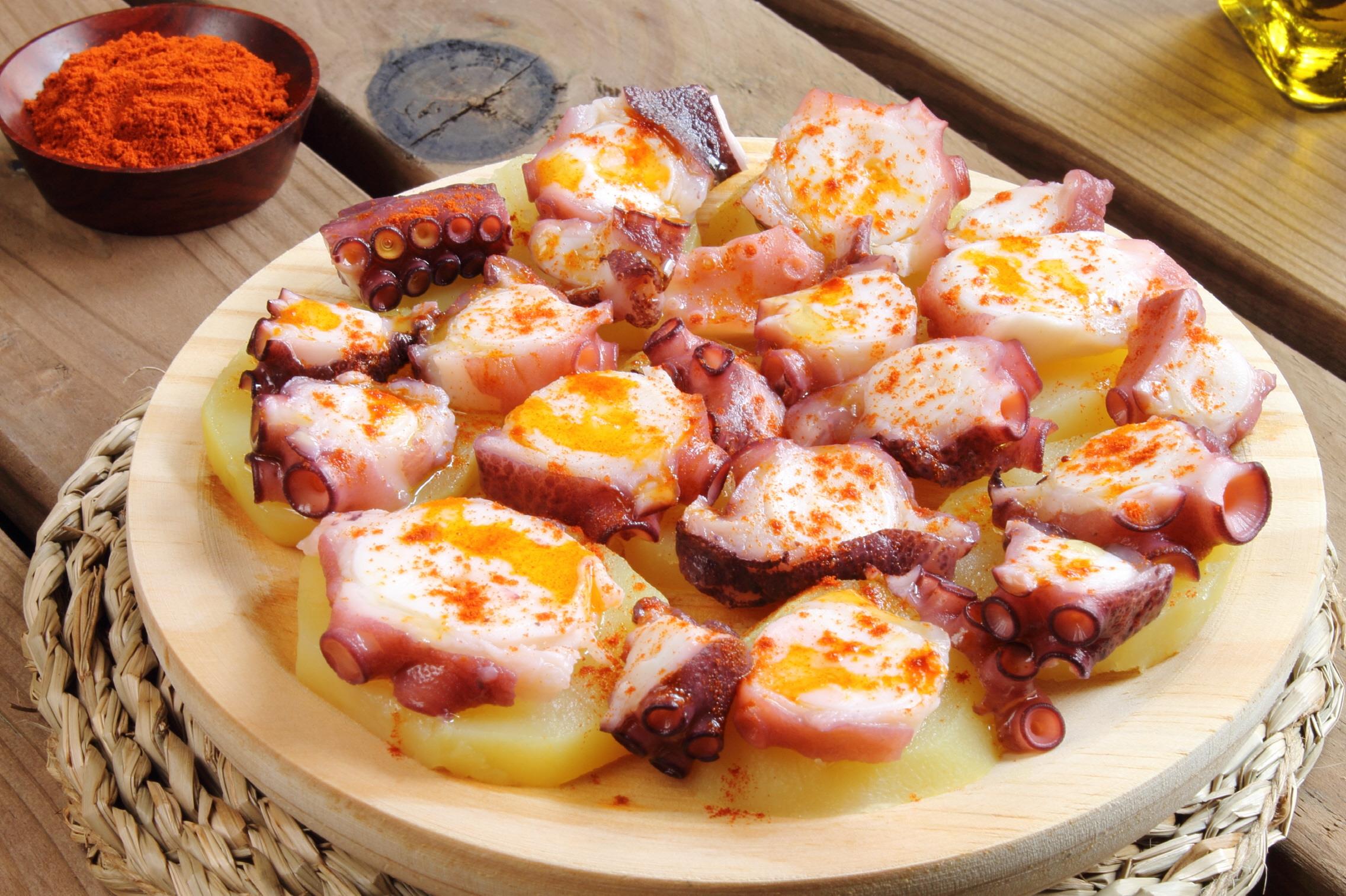 뽈보  Pulpo a la gallega