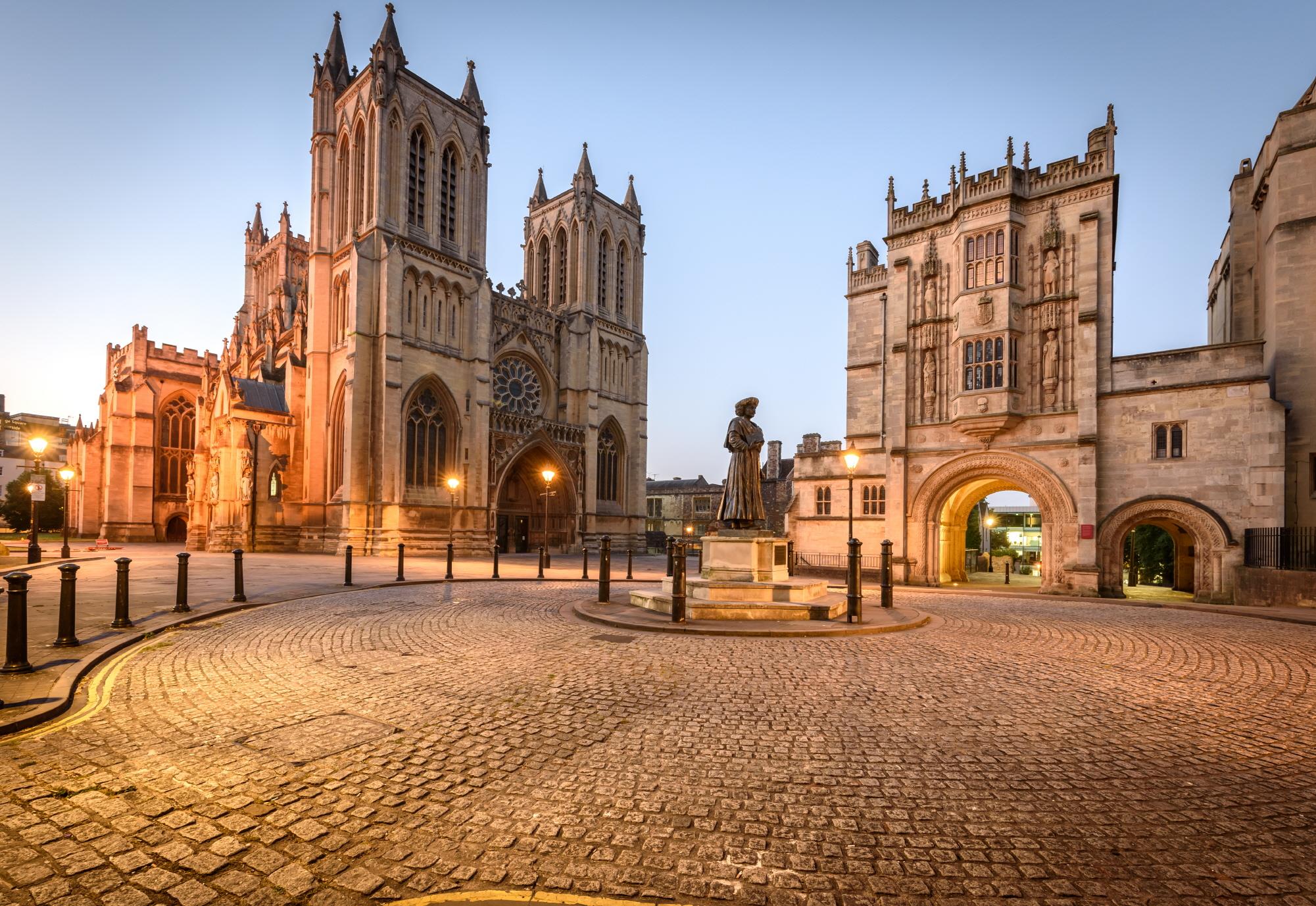 브리스톨 대성당  Bristol cathedral (Cathedral Church of the Holy and Undivided Trinity)