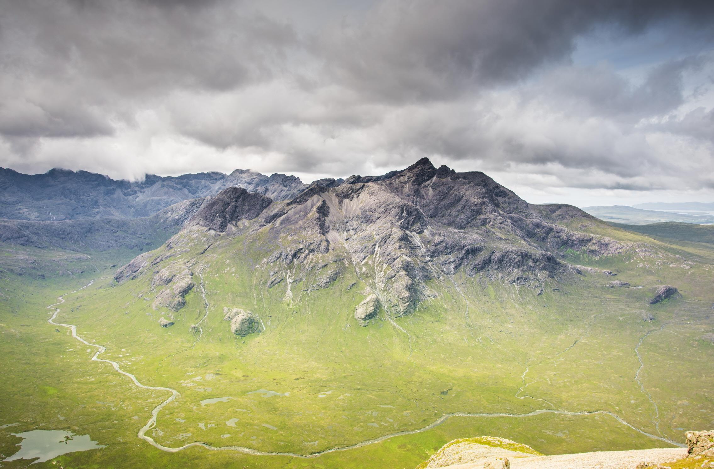 쿨린 언덕과 산  Cuillin Hills & Mountains