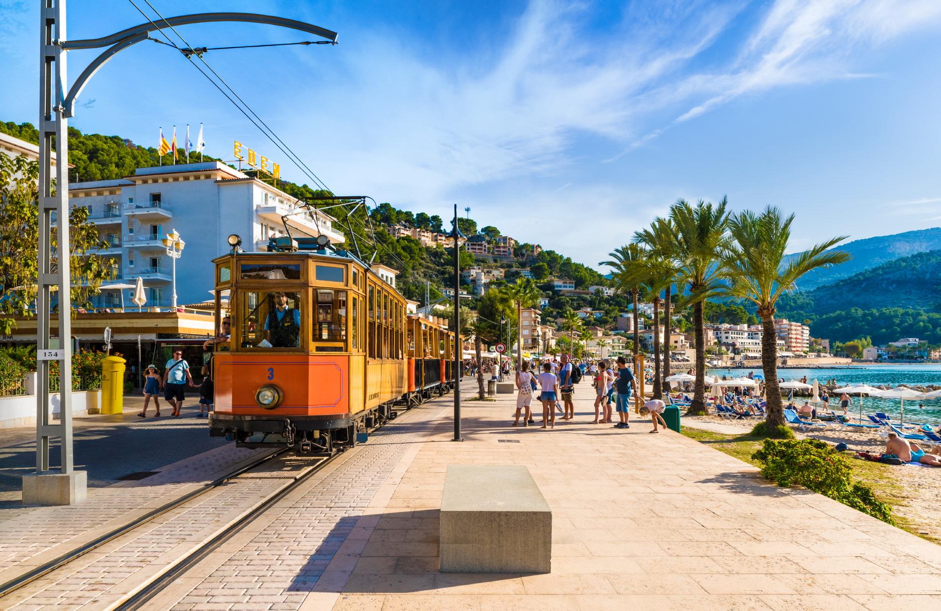 소예르 항구  Port de Soller