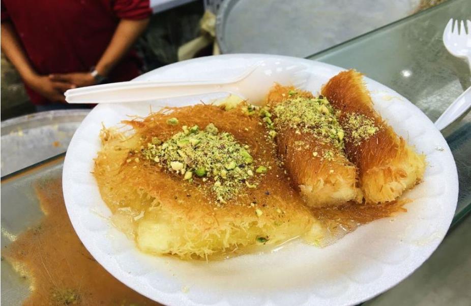 쿠나파  Kanafeh(Kunafa,Kanafe, Kunafe)