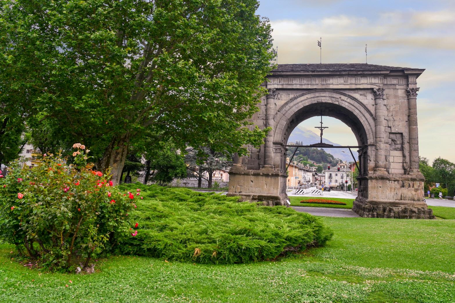 아우구스투스 개선문  Arch of Augustus