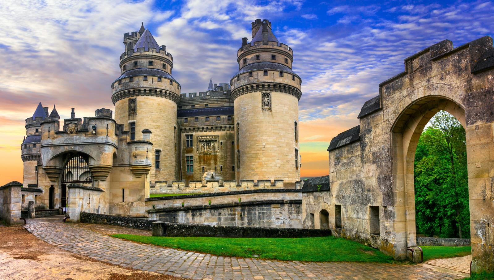 피에르퐁 성  pierrefonds castle