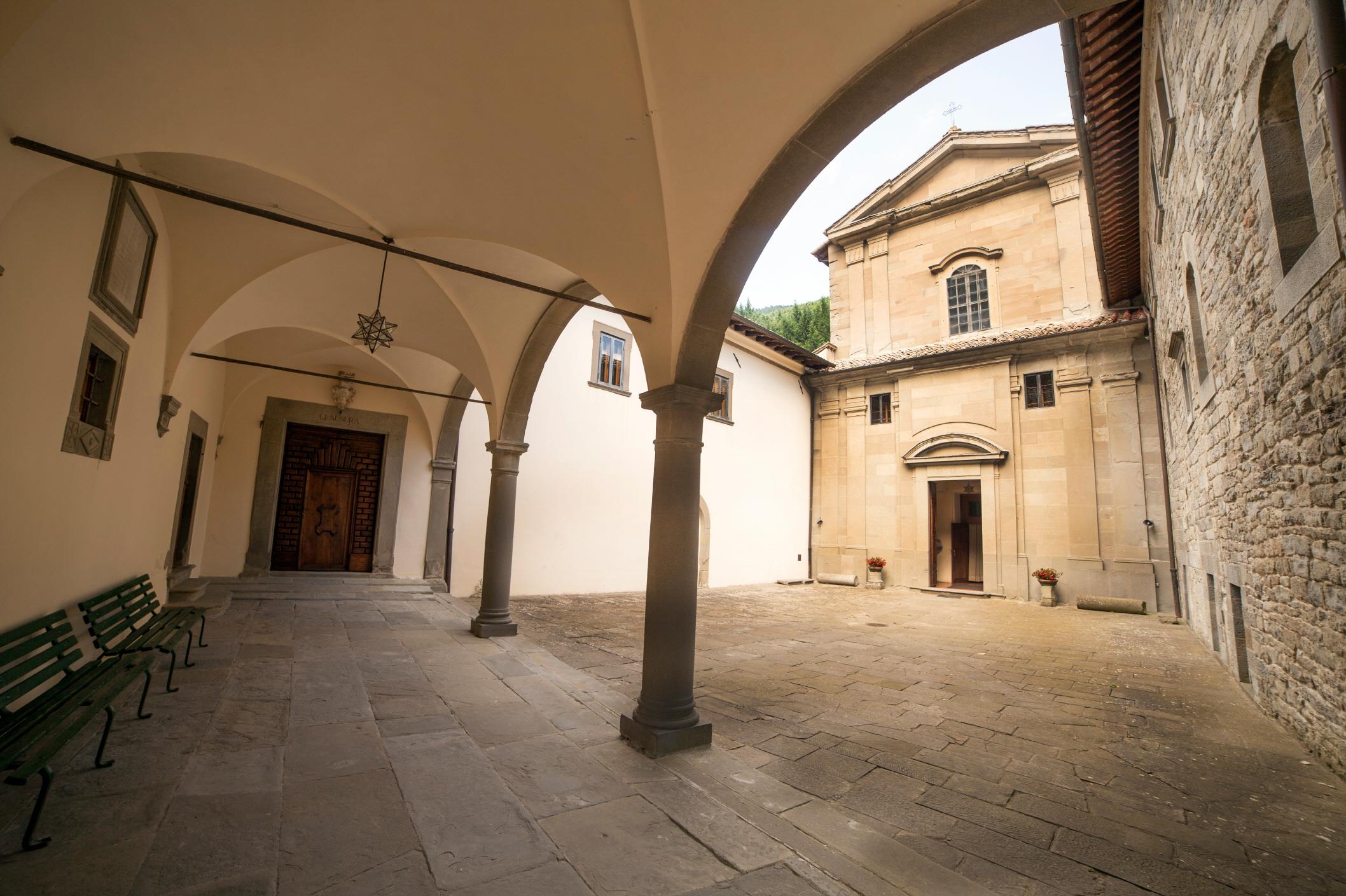 까마돌리 수도원  Monastero di Camaldoli