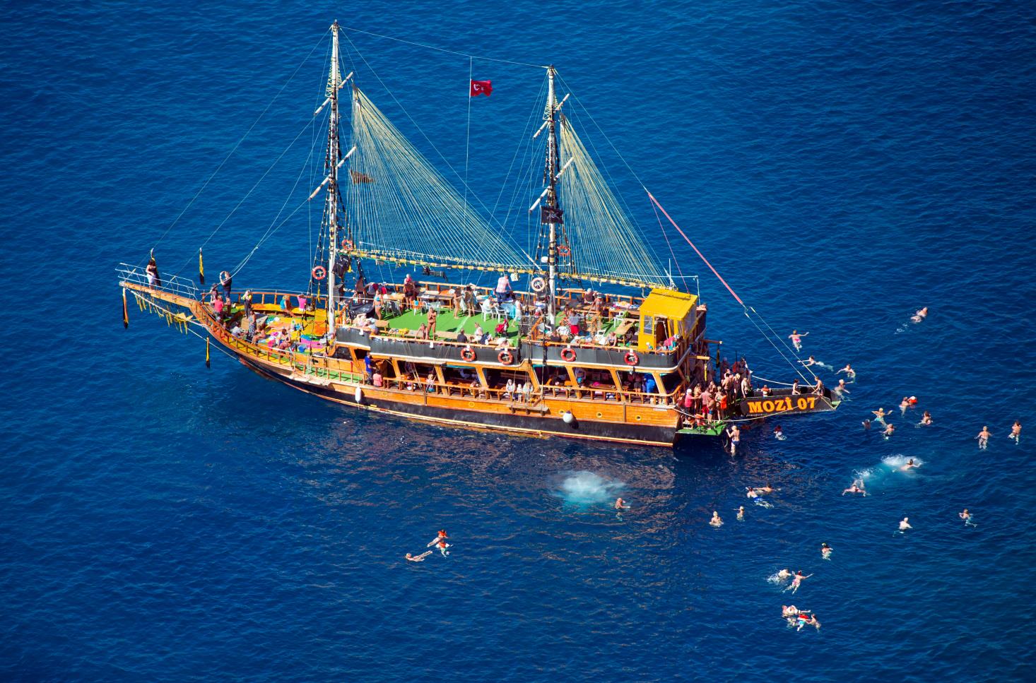 안탈랴 유람선  Antalya Boat Tour