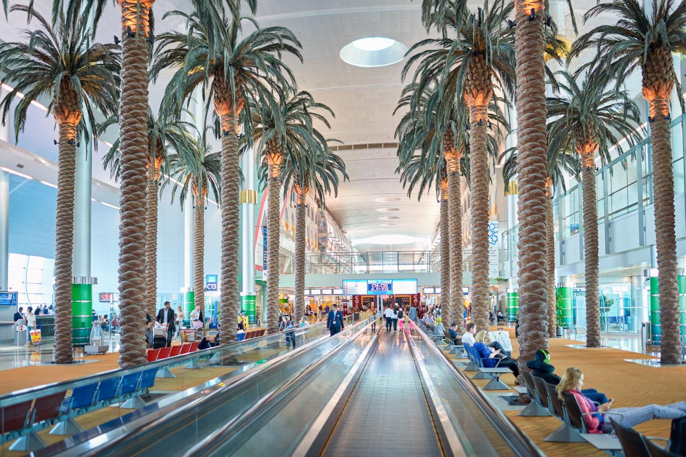 인천공항 출국 - 두바이공항 입국  Dubai International Airport
