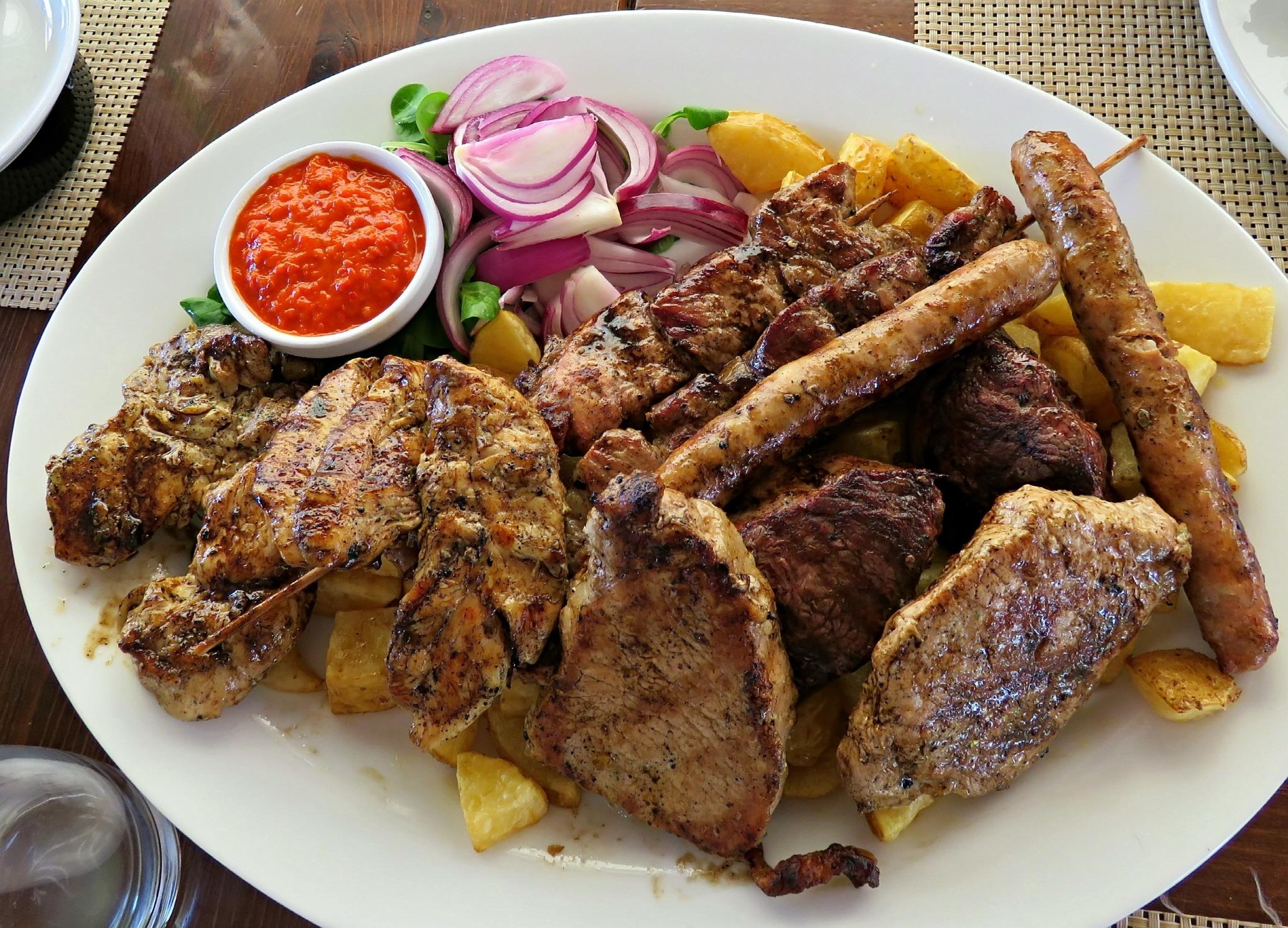 고기구이 플래터  Mixed grilled-meat platter