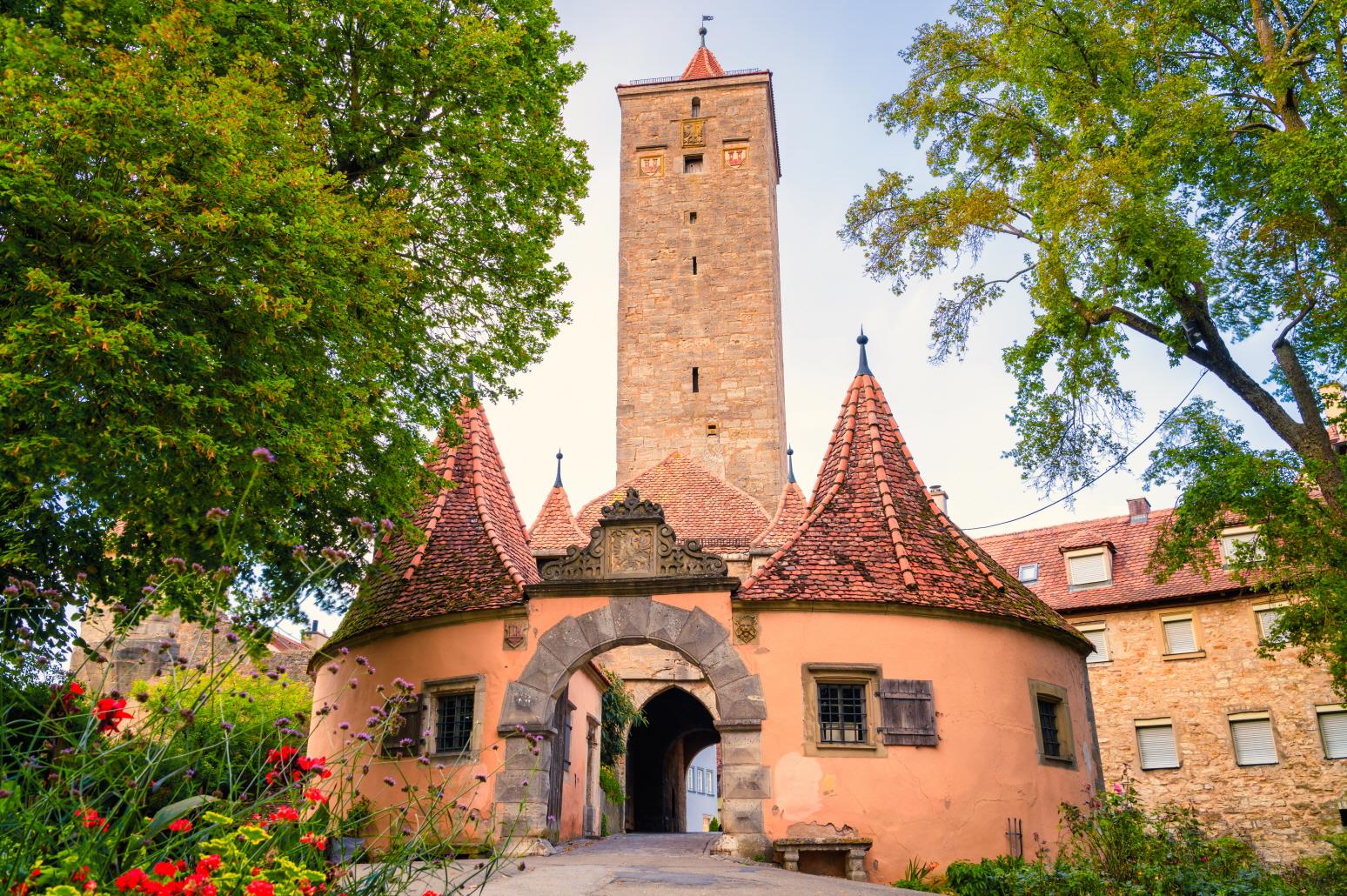 오프데어타우어의 문  Weißer Turm