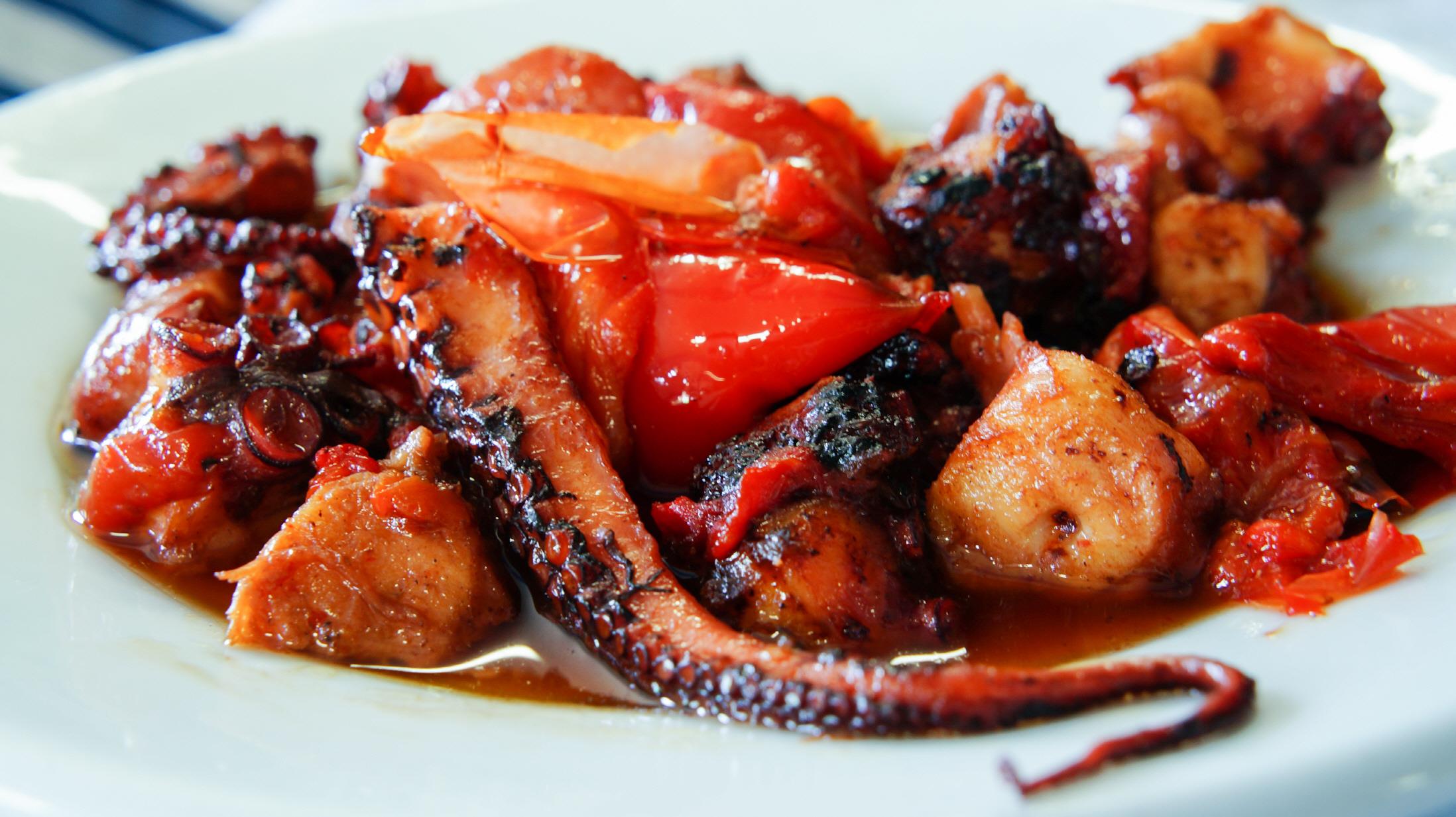 뽈보  Pulpo a la gallega