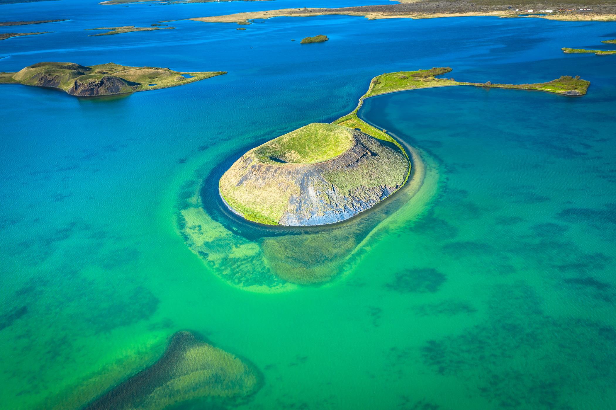 미바튼호수  Myvatn lake