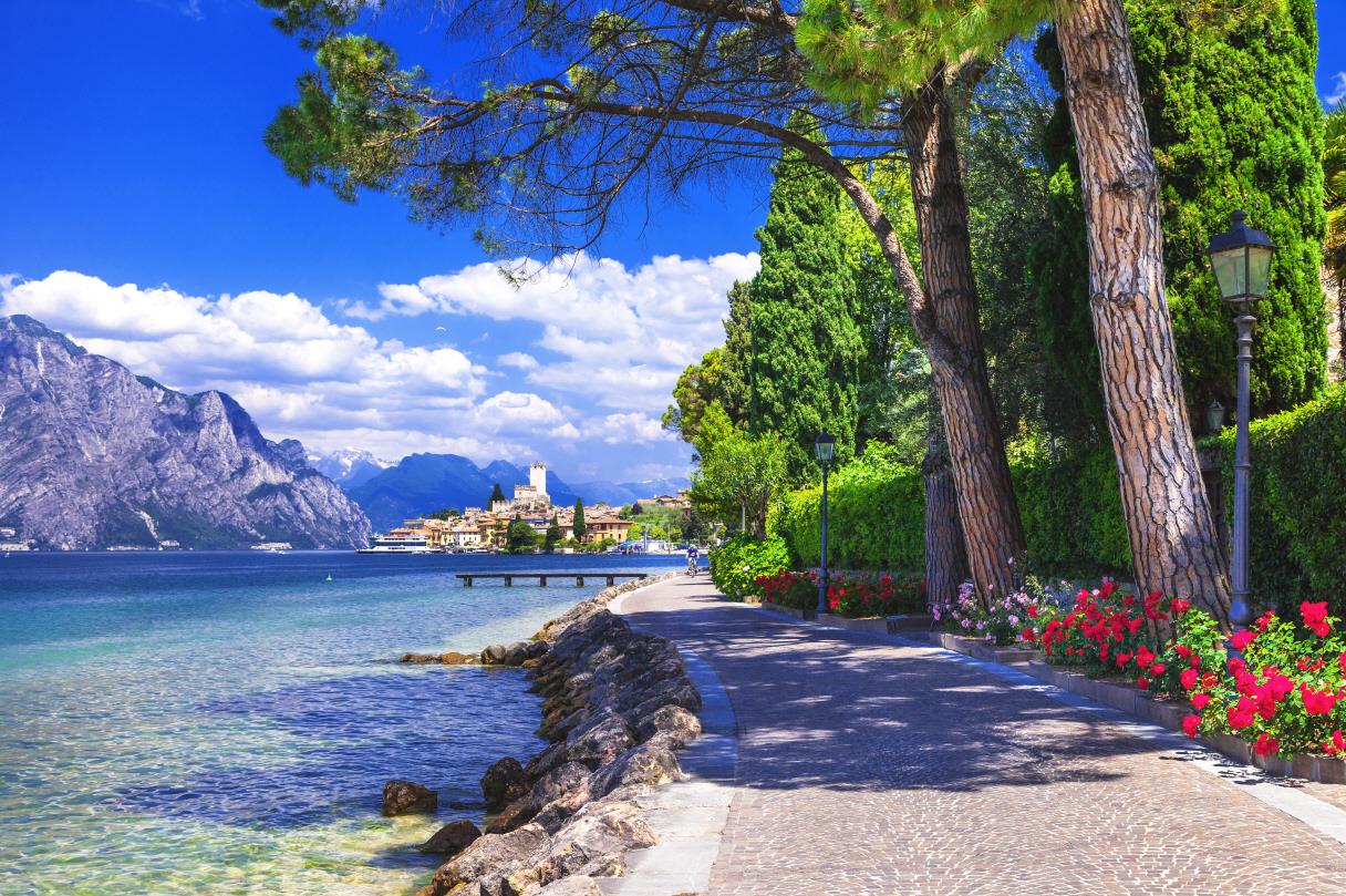 가르다 호수  Lago di Garda