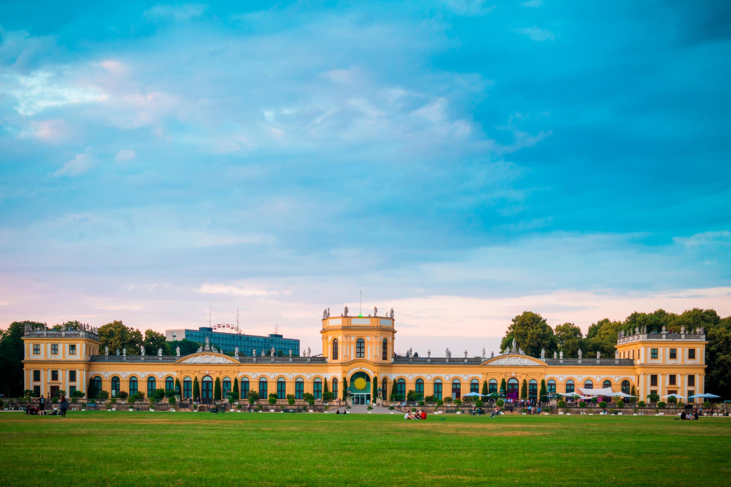 오랑제리 성  The Orangerie castle