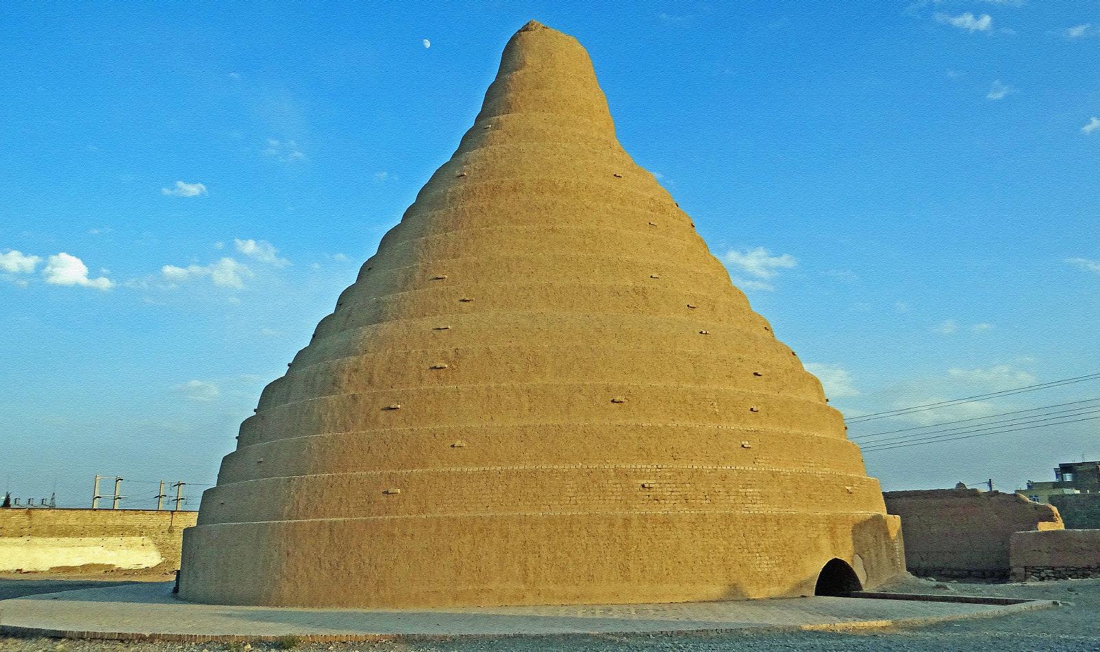 야크찰  Ancient Giant Clay Domed Shape Food, Ice Storage: Yakhchal