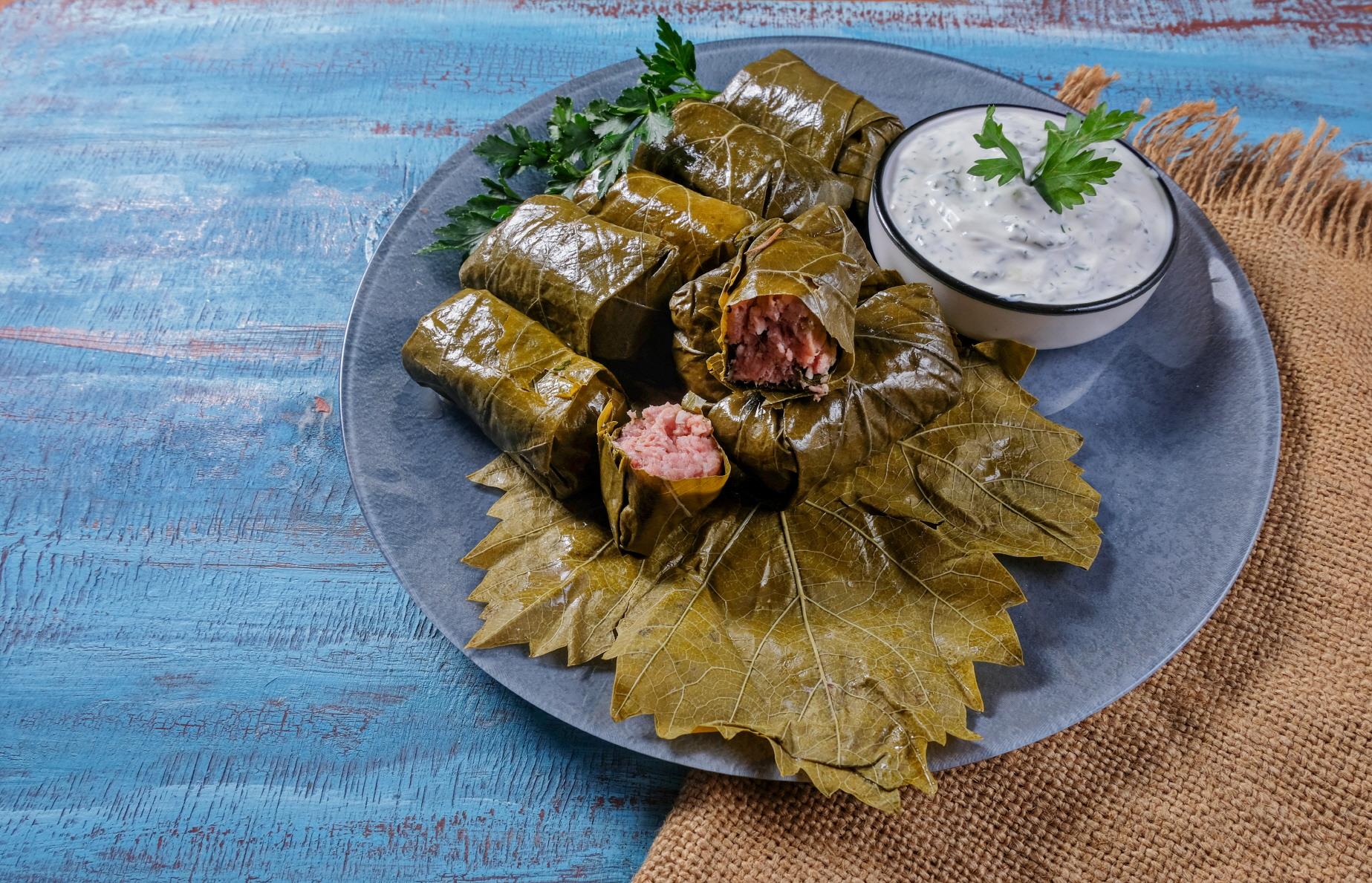 돌마데스  Dolmades(Dolmadakia)