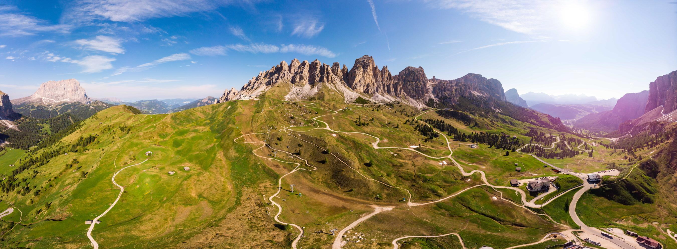 치르-발가르데나 트레킹  Cirspitzen and passo di Val Gardena