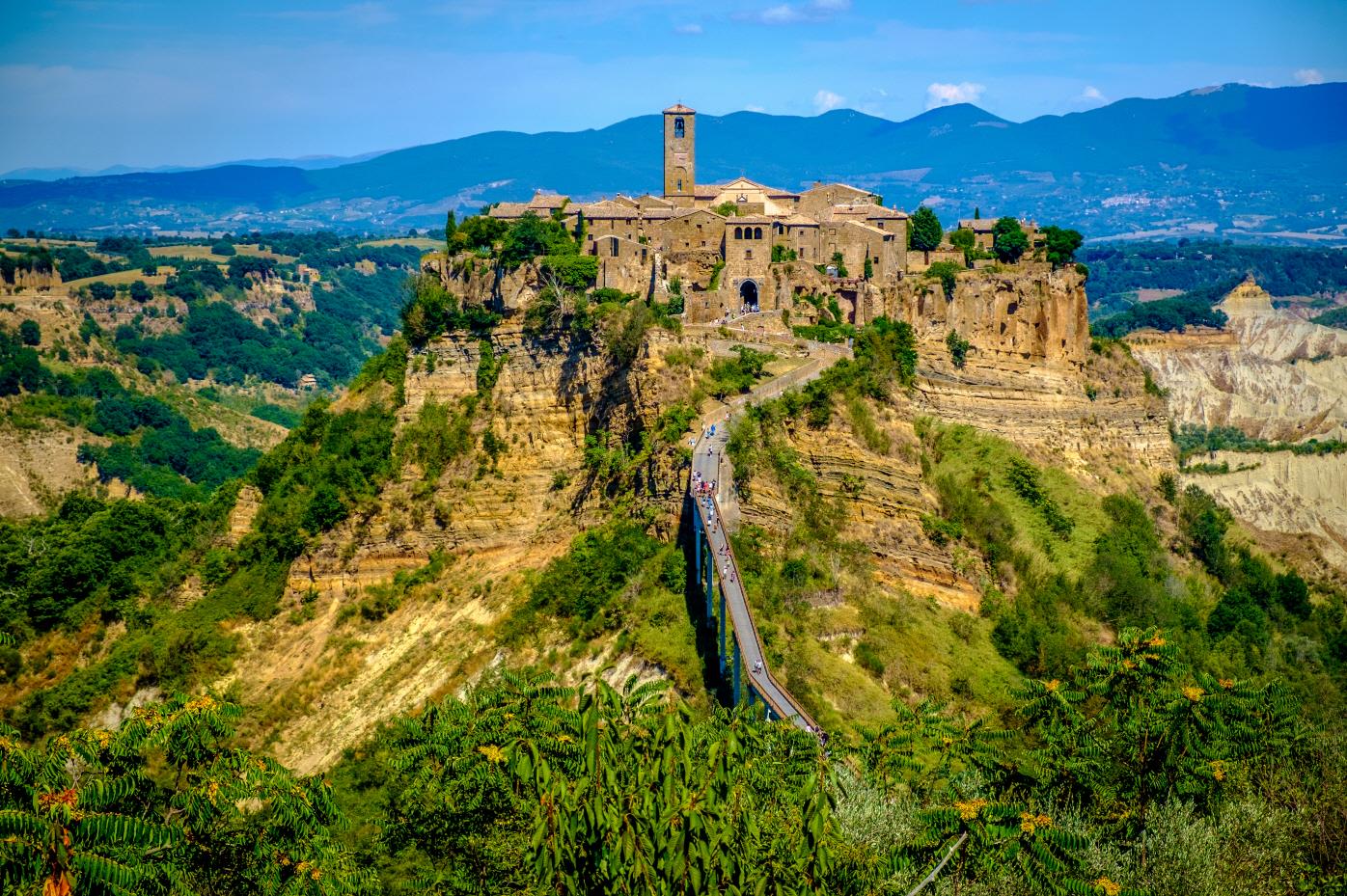 치비타 디 바뇨레조  Civita di Bagnoregio