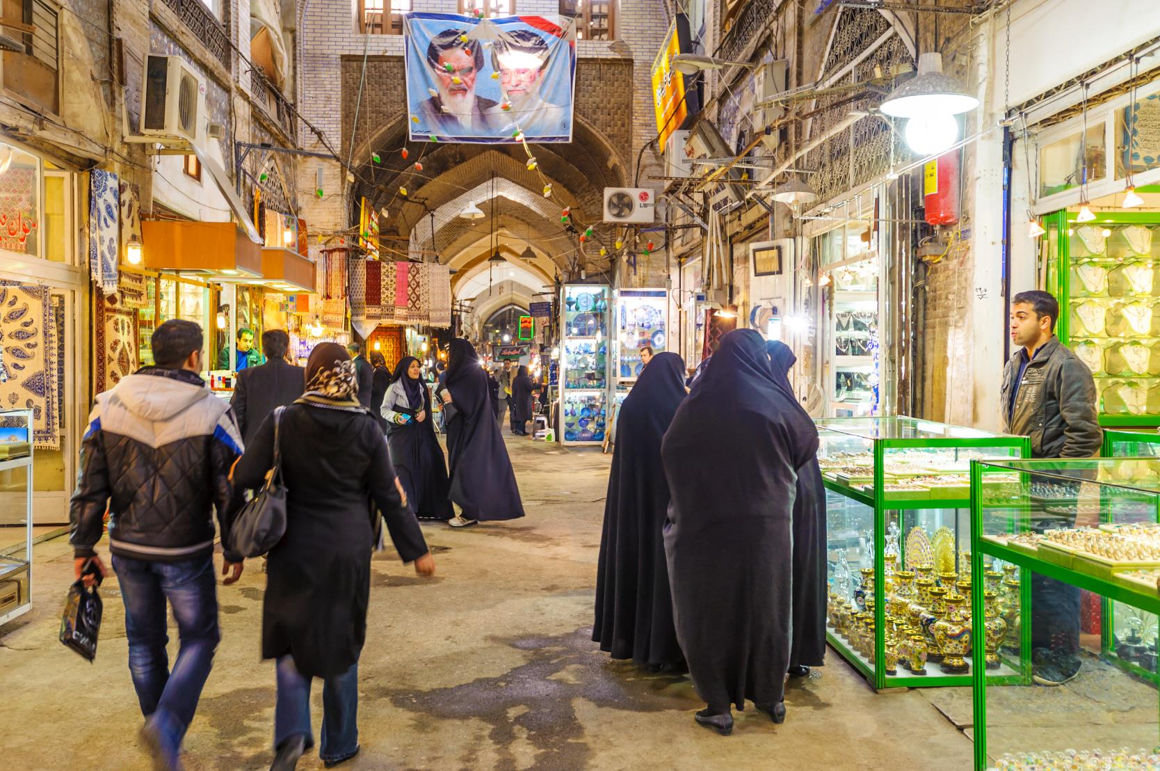 케이샤리예 바자르  Quyesarriyeh Bazaar