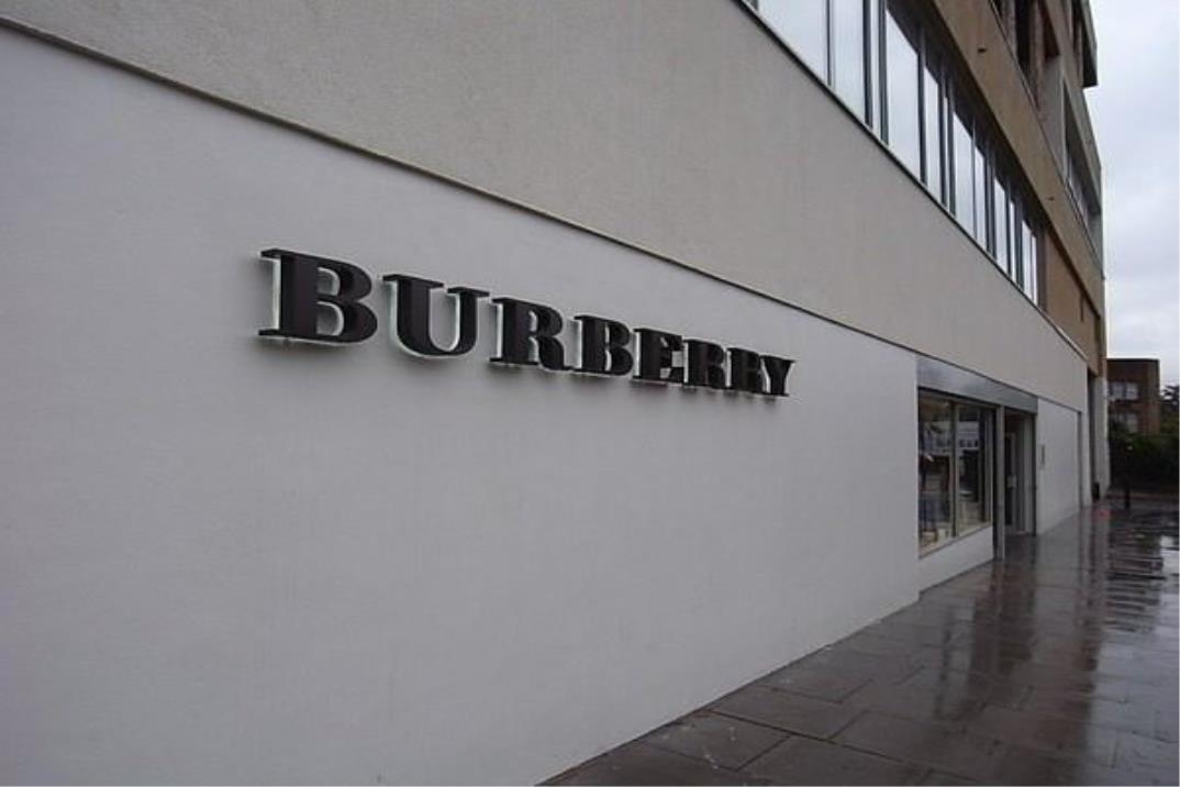 버버리 팩토리 아울렛  London Burberry Factory Outlet