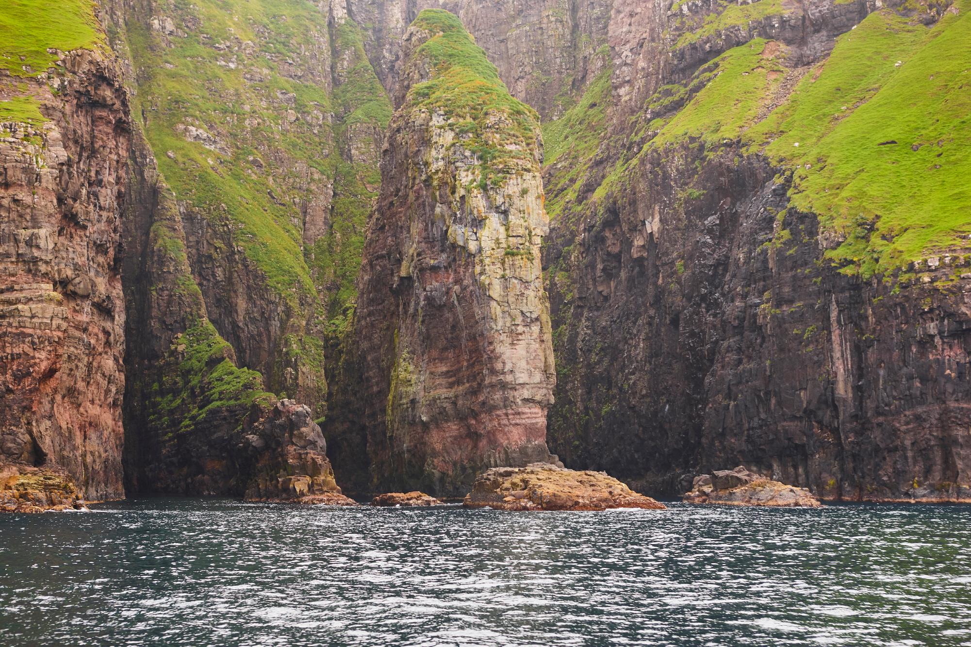 베스트마나 해안절벽  Vestmanna Sea Cliffs