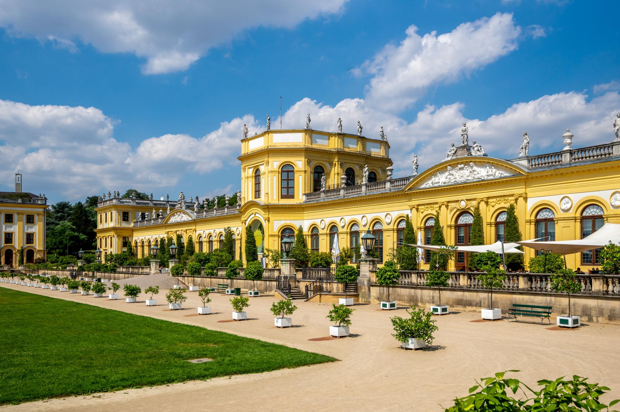 오랑제리 성  The Orangerie castle