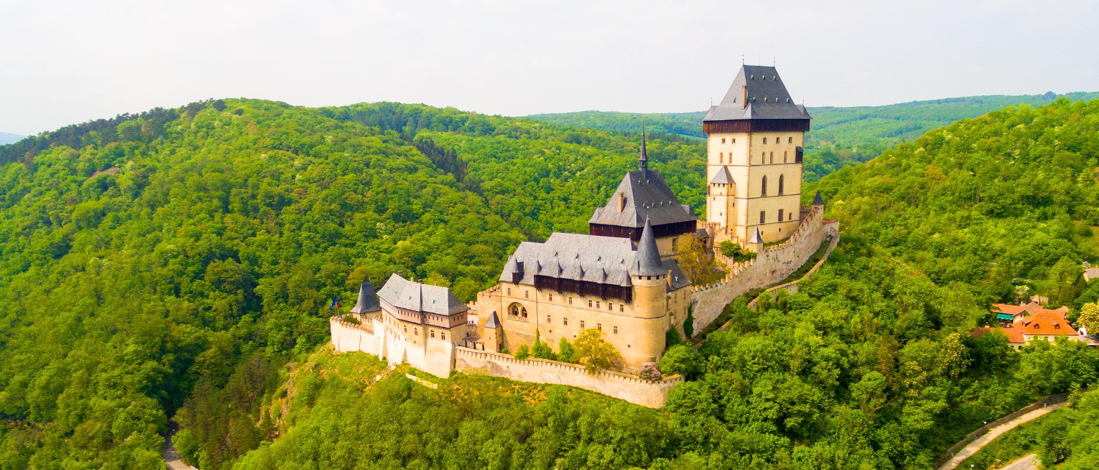 까를슈테인 성  Karlstejn Castle