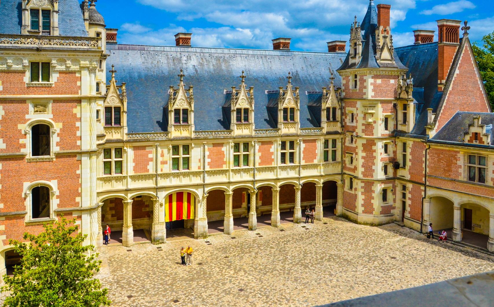 블루아 성  Chateau Royal de Blois