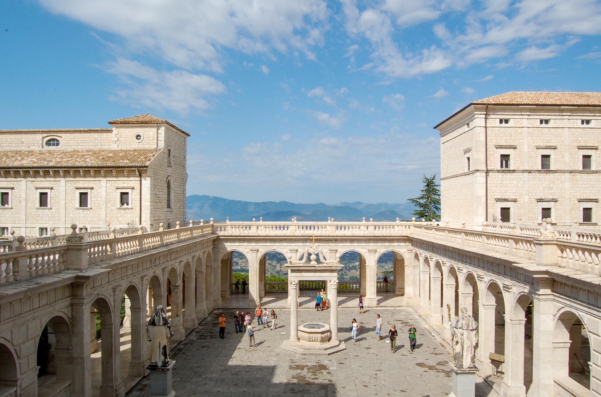 몬테 카시노 수도원  Abbey of Montecassino