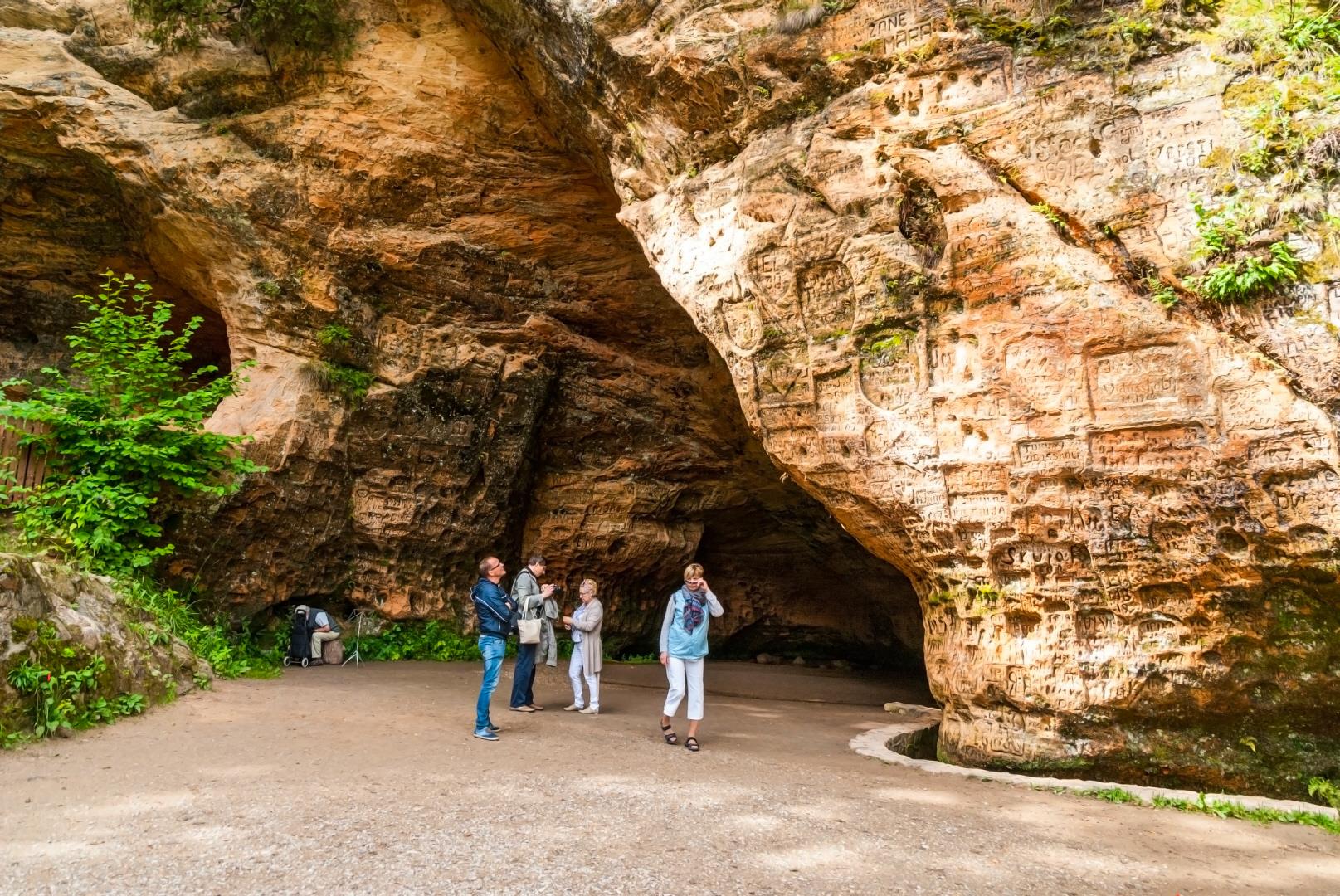 구트마니스 동굴  Gutmanis Cave