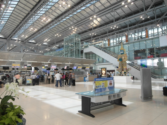 수완나폼 국제공항