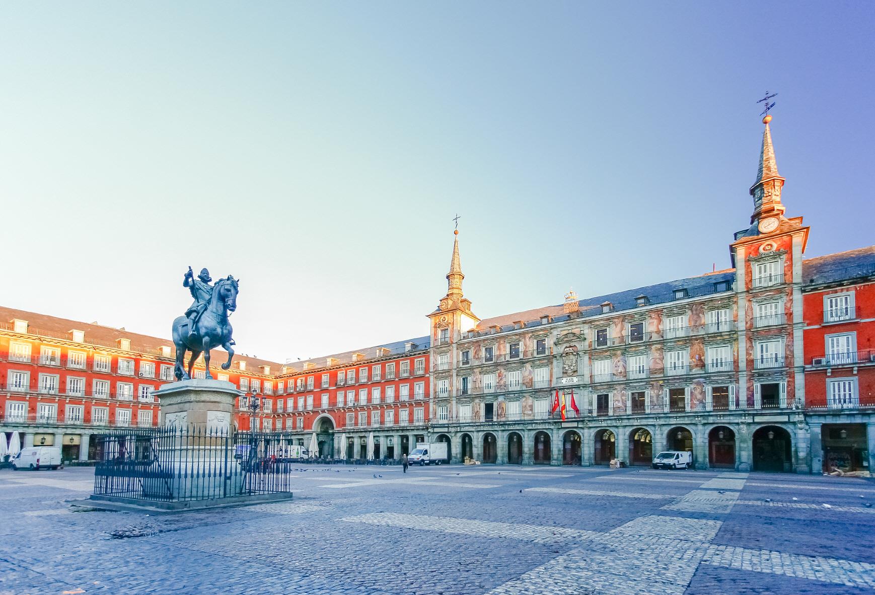 마드리드 마요르 광장  (Plaza Mayor de Madrid)
