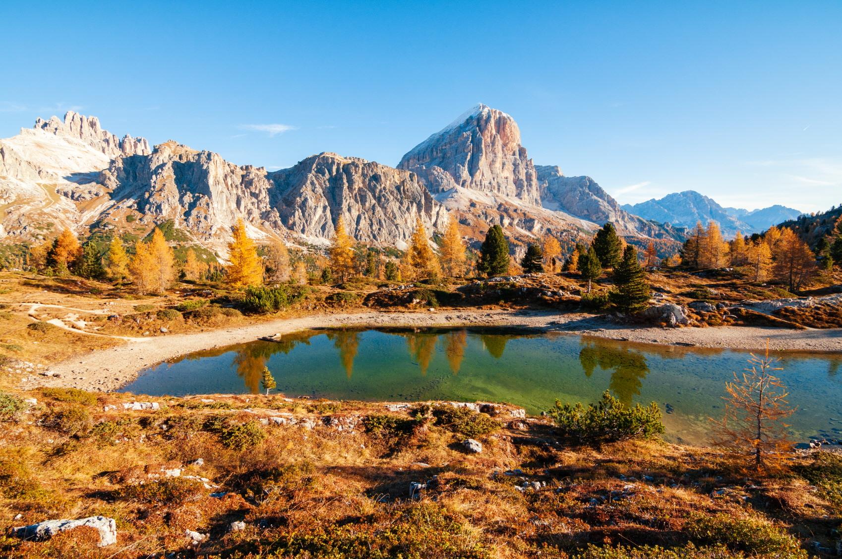 친퀘토리 트레킹  Cinque Torri trekking