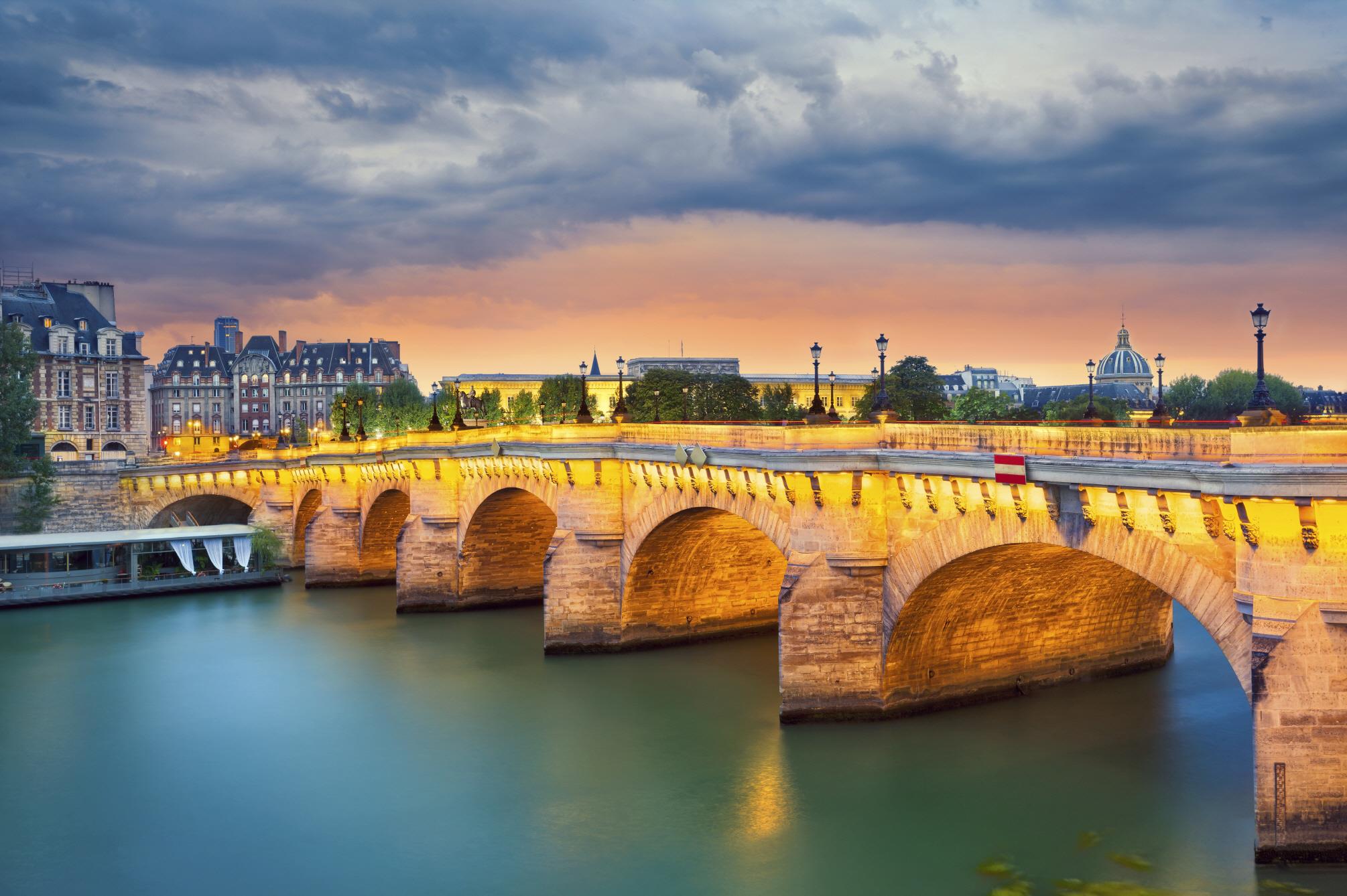 퐁뇌프 다리  Pont-Neuf Bridge