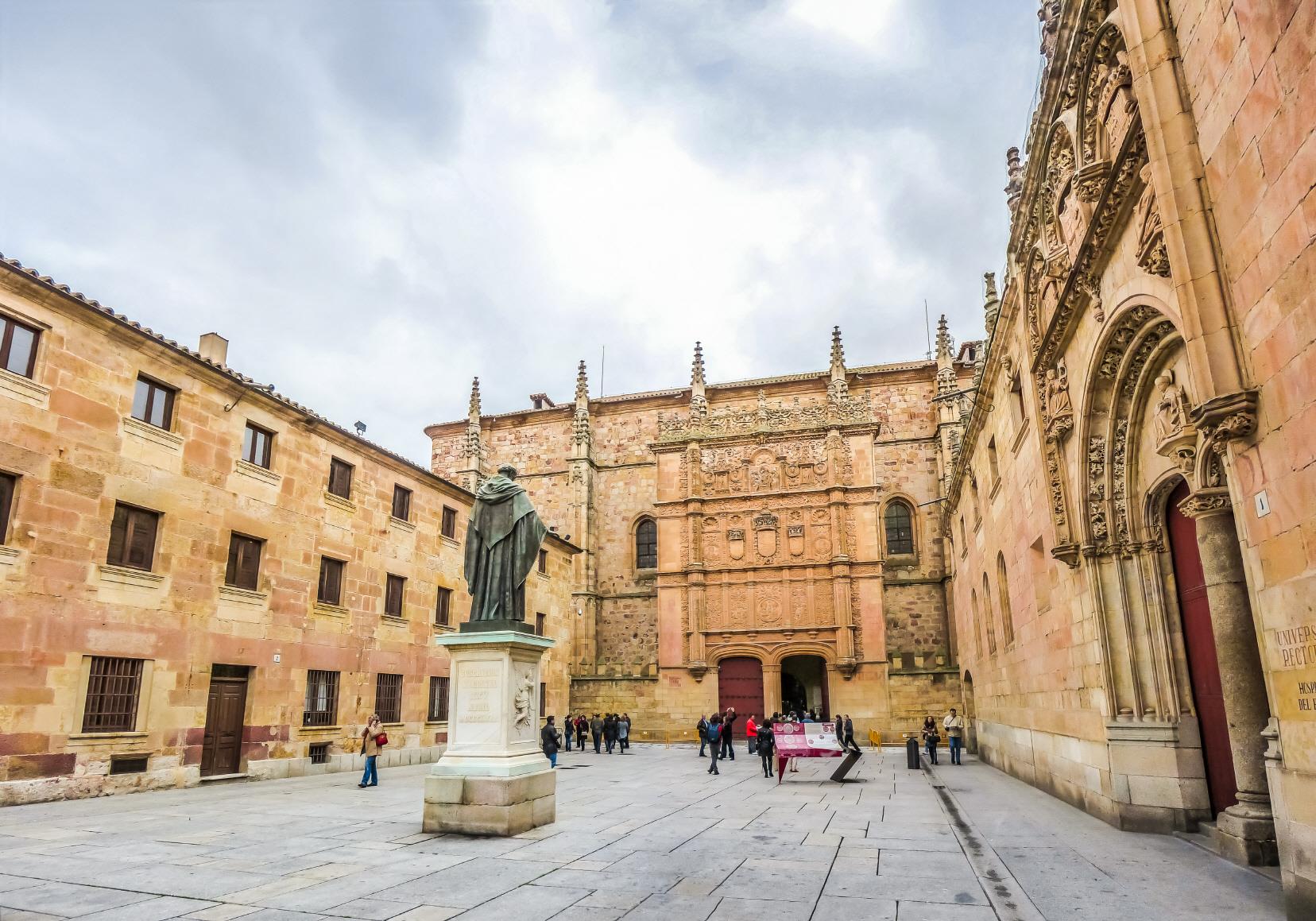 살라망카 대학교  Universidad de Salamanca