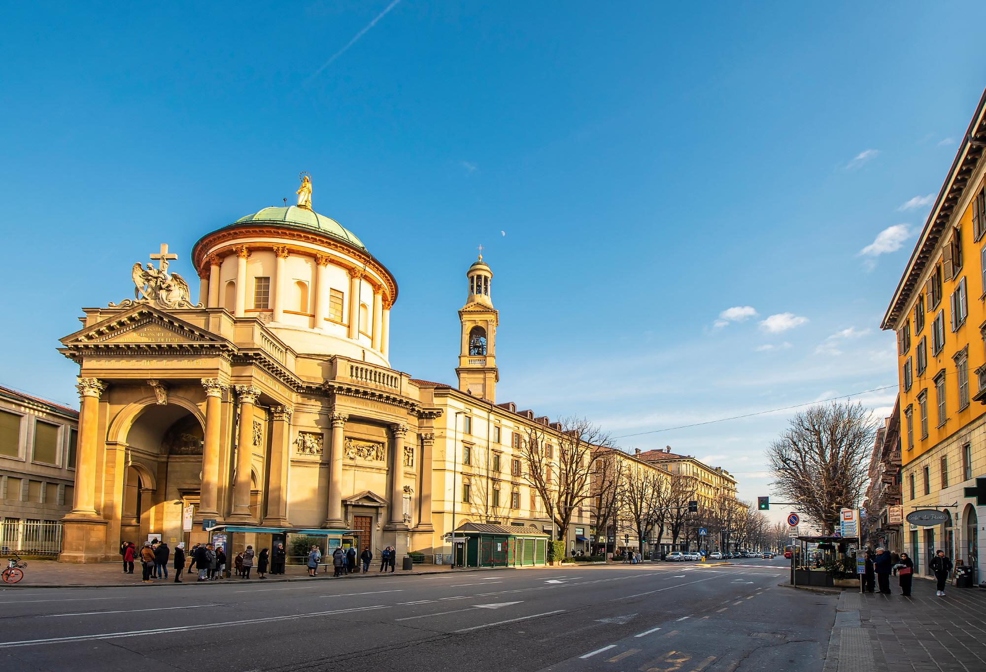 산타 마리아 델레 그라치에 교회  Chiesa di Santa Maria delle Grazie