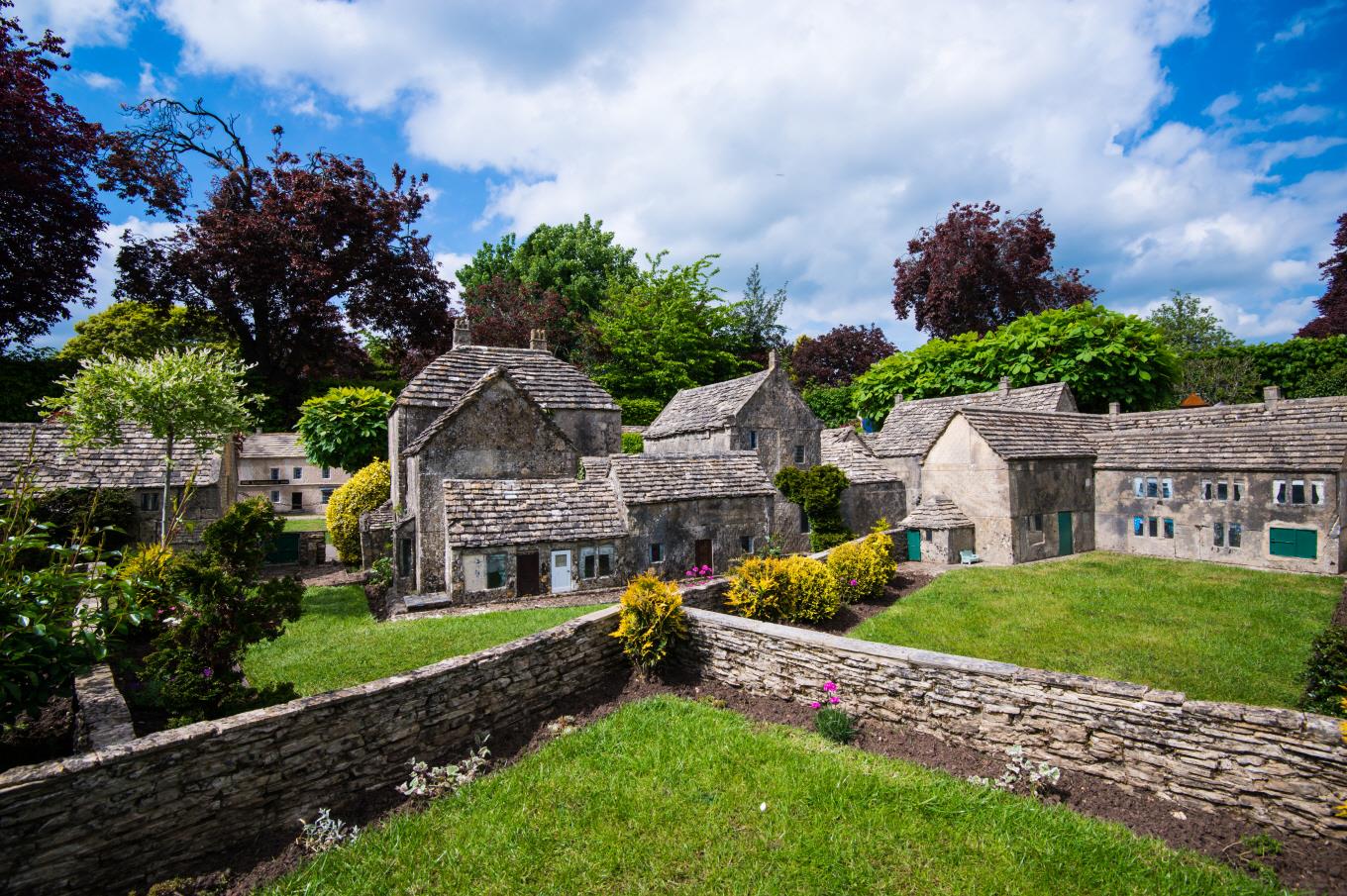 버튼 온더 워터  Bourton-on-the-Water