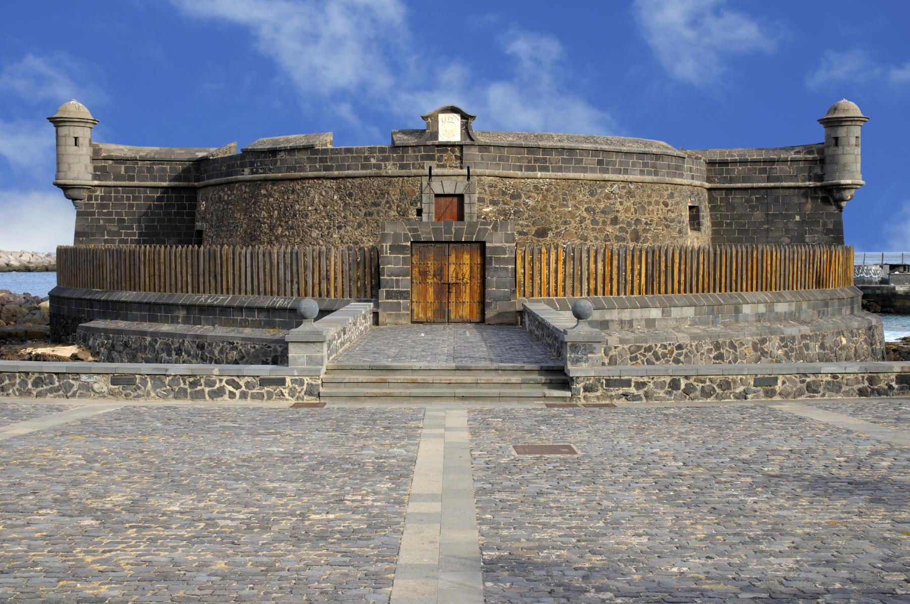 산후안 바티스타성  Castillo de San Juan Bautista