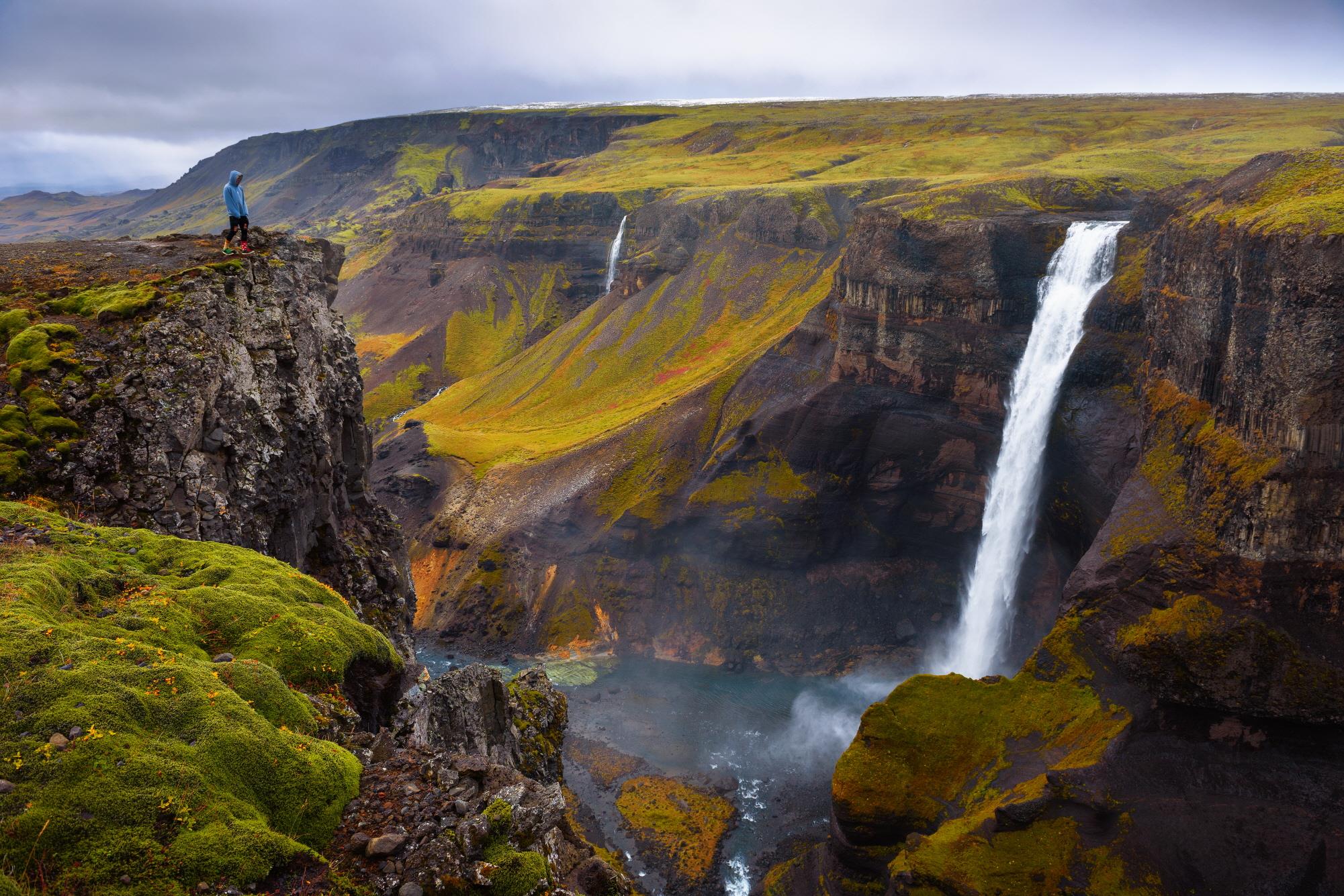 하이포스 폭포  Haifoss waterfall