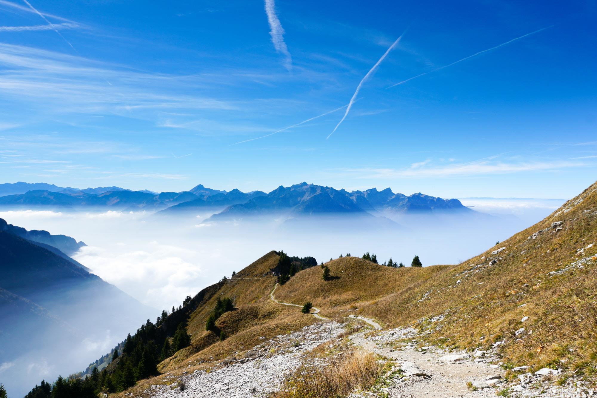 로셰드나이 트레킹  Rochers de Naye trekking