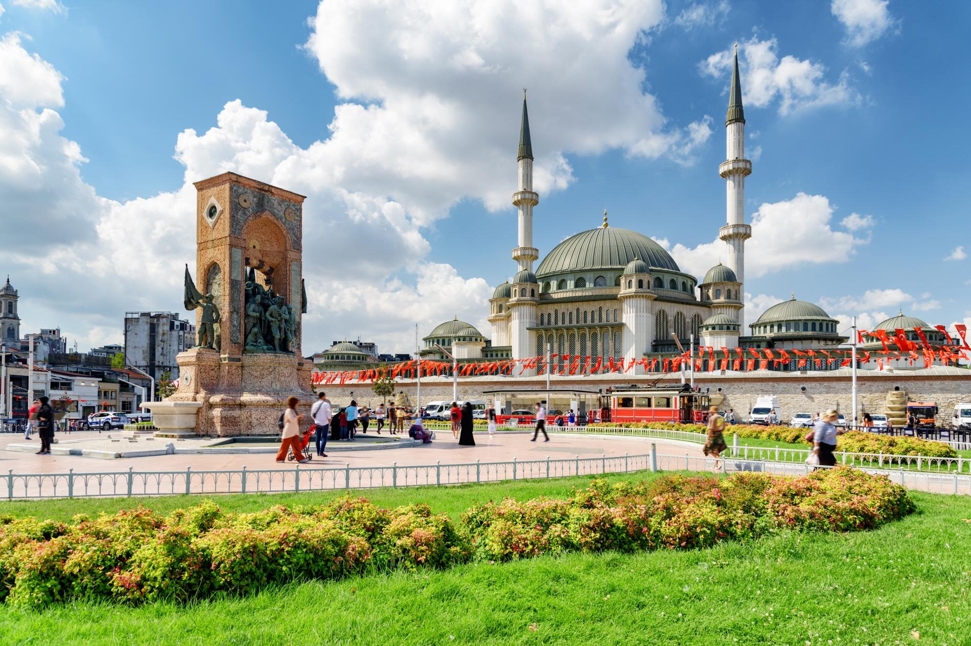 탁심 광장  Taksim Square