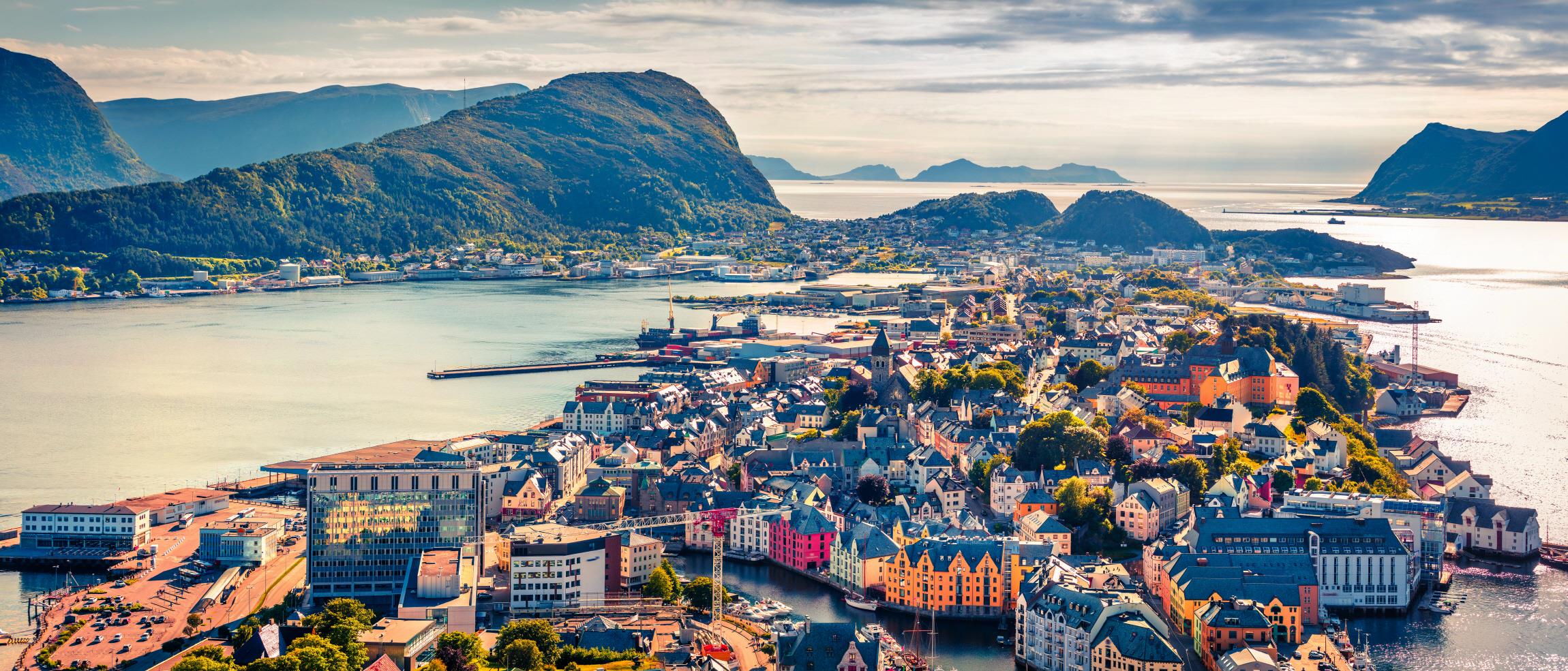 올레순 시내  Alesund