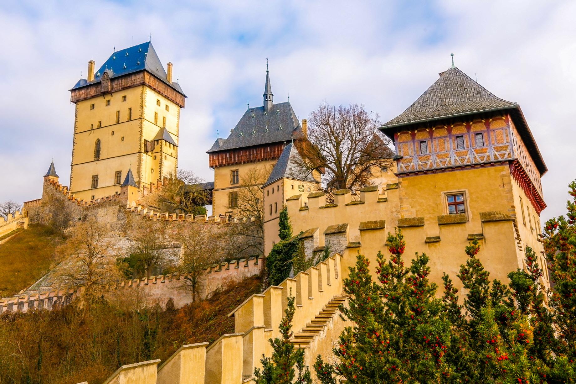 까를슈테인 성  Karlstejn Castle